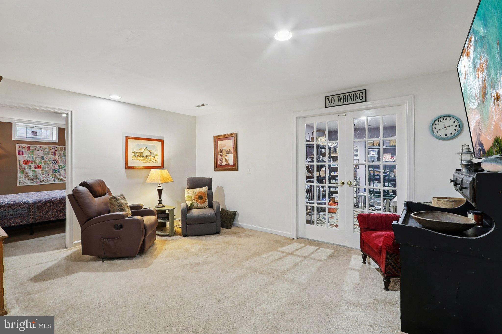 NEW TOWN MEADOWS - Residential