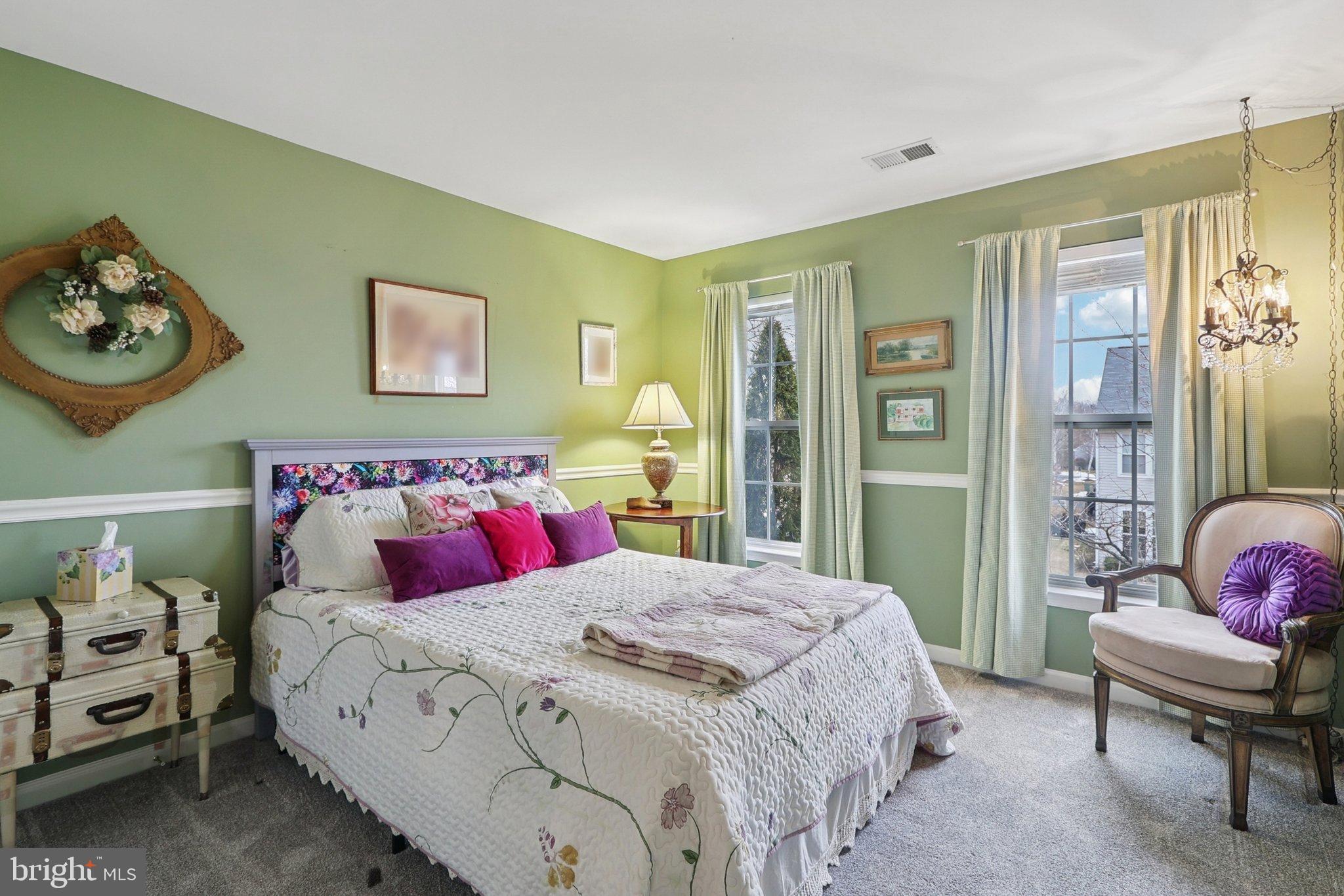 NEW TOWN MEADOWS - Residential