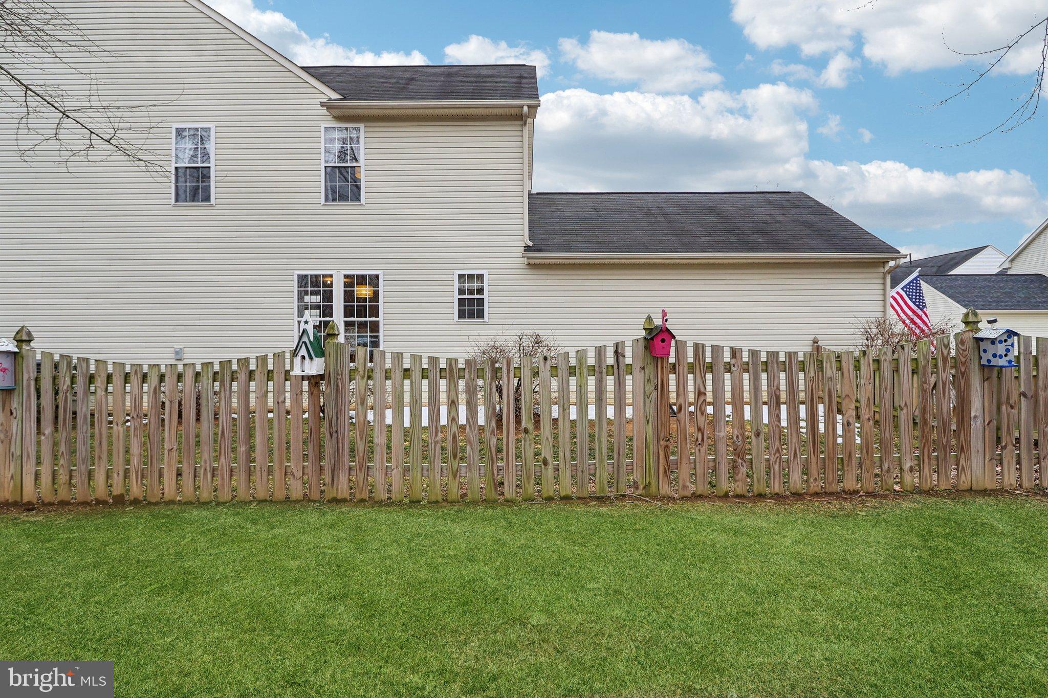 NEW TOWN MEADOWS - Residential