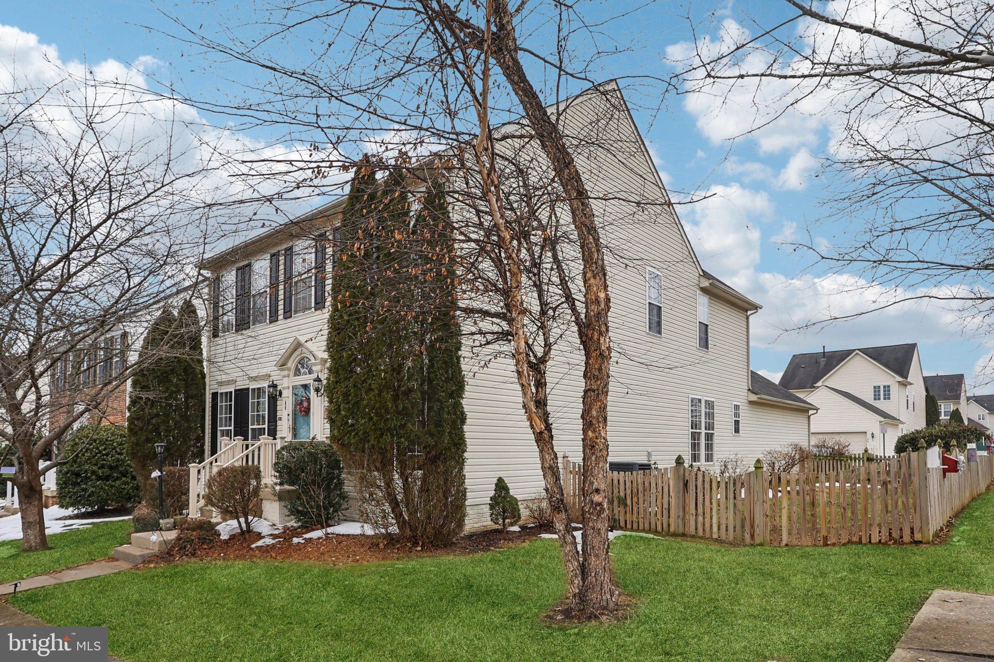 NEW TOWN MEADOWS - Residential