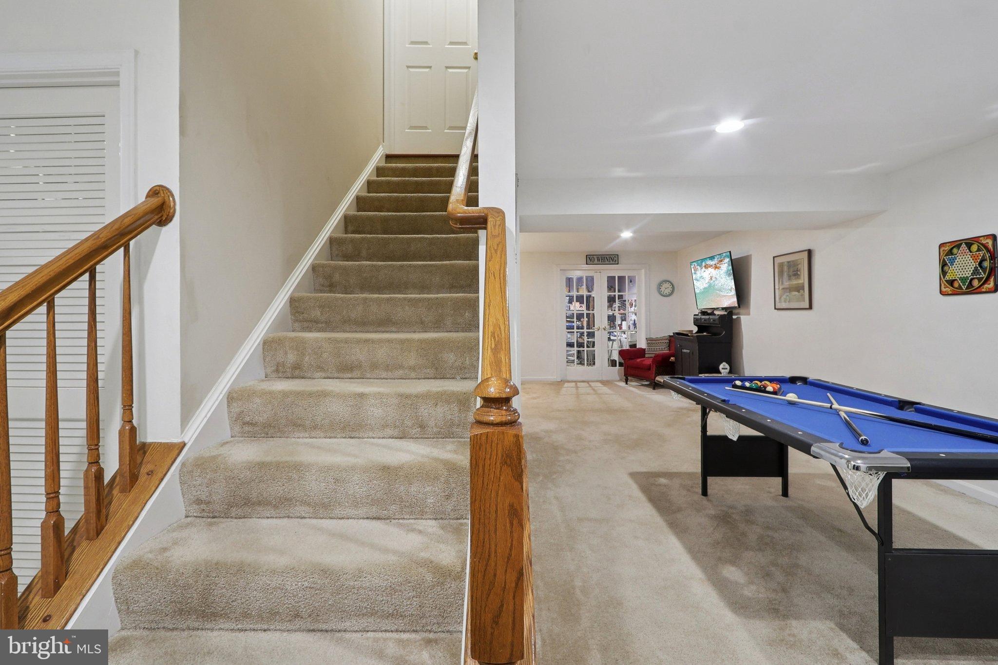 NEW TOWN MEADOWS - Residential