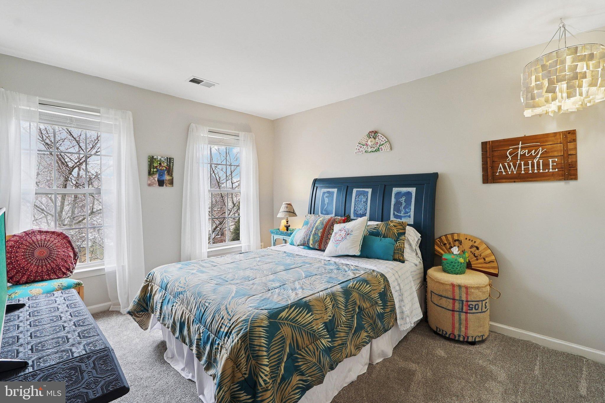 NEW TOWN MEADOWS - Residential