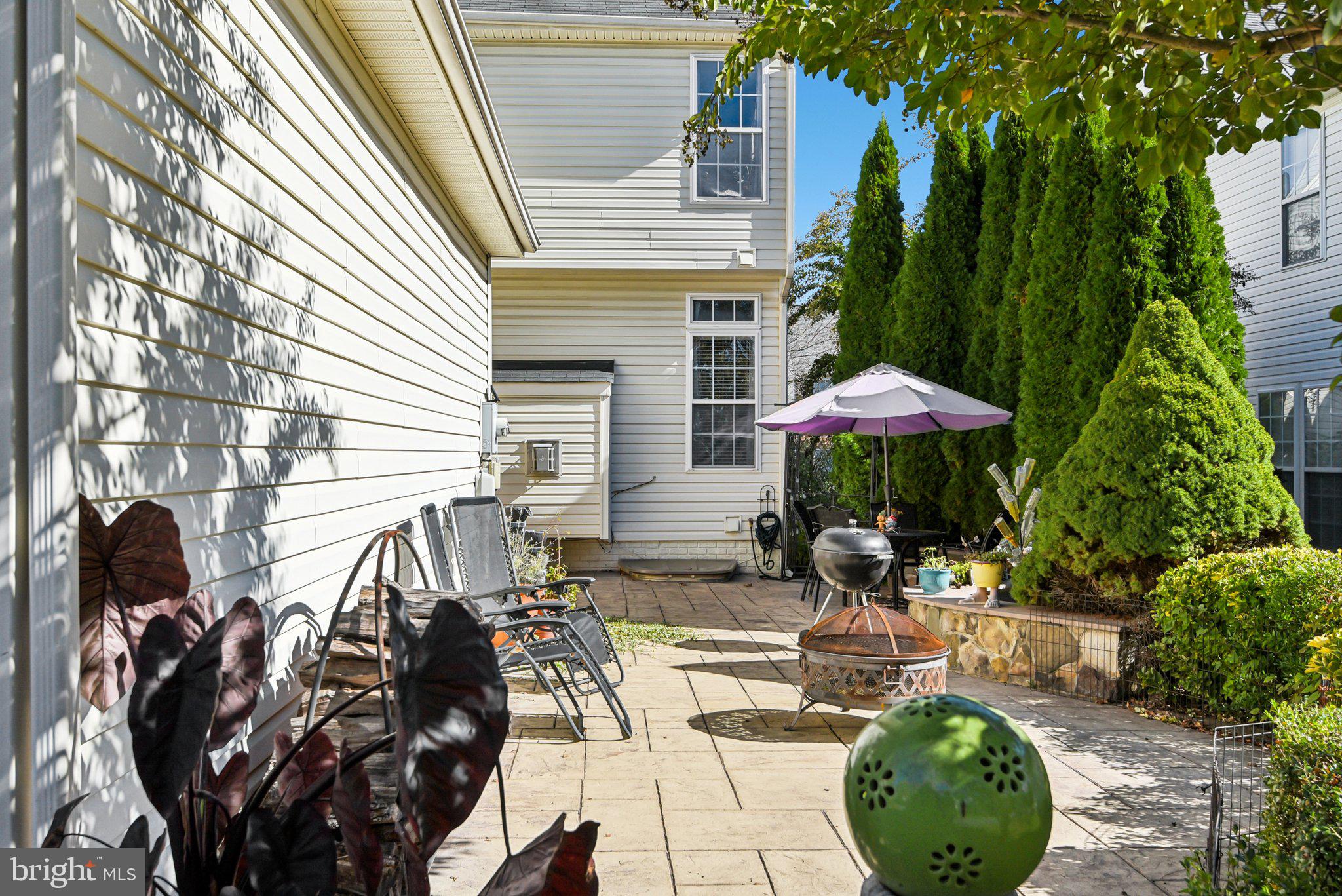 NEW TOWN MEADOWS - Residential