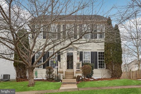 40 STOCKS STREET LOVETTSVILLE VA 20180