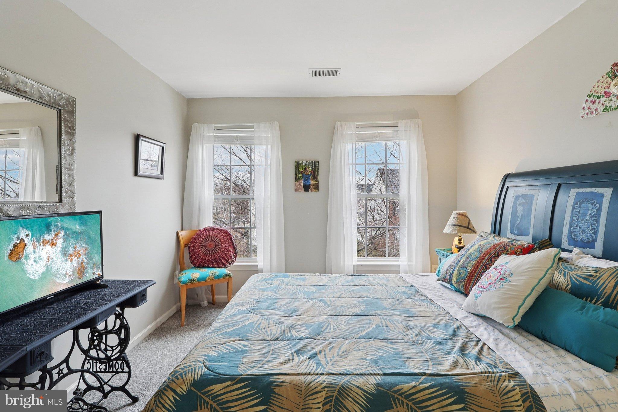 NEW TOWN MEADOWS - Residential