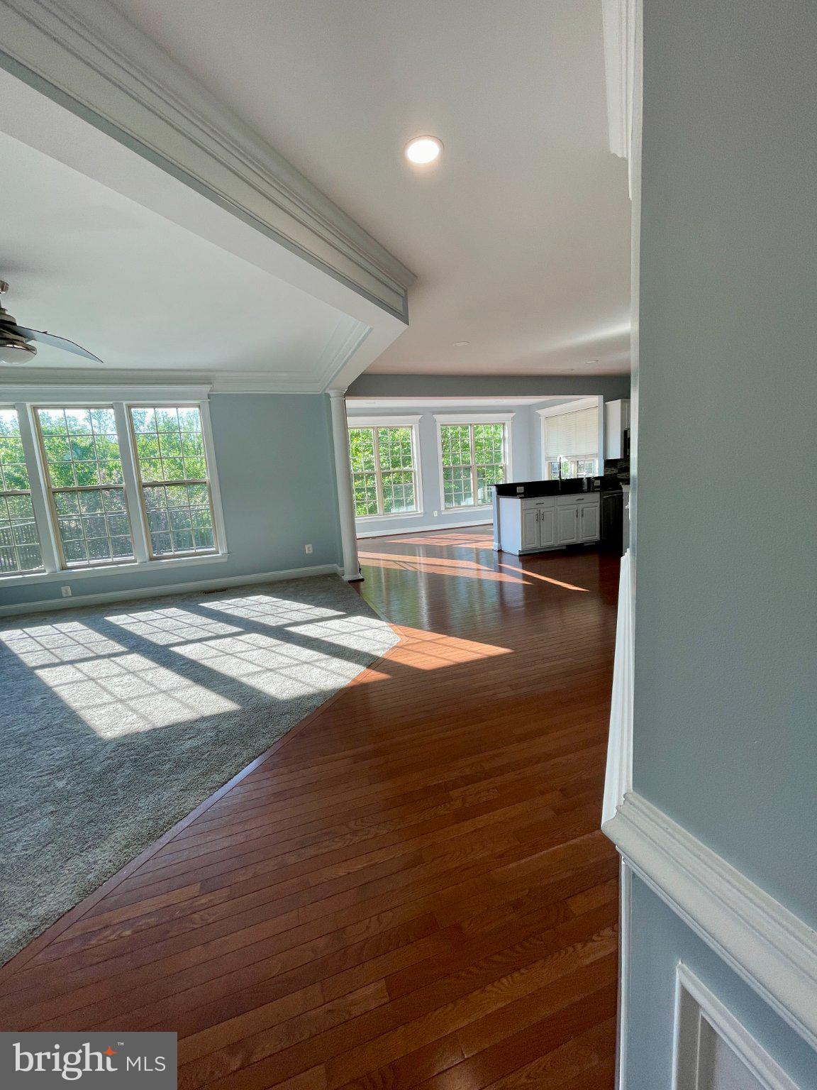 LIBERTY MANOR - Residential