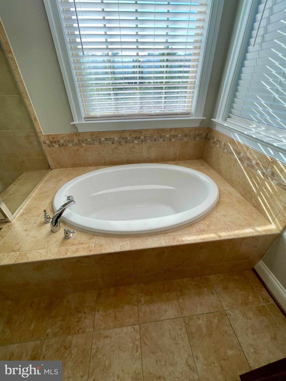 LIBERTY MANOR - Residential