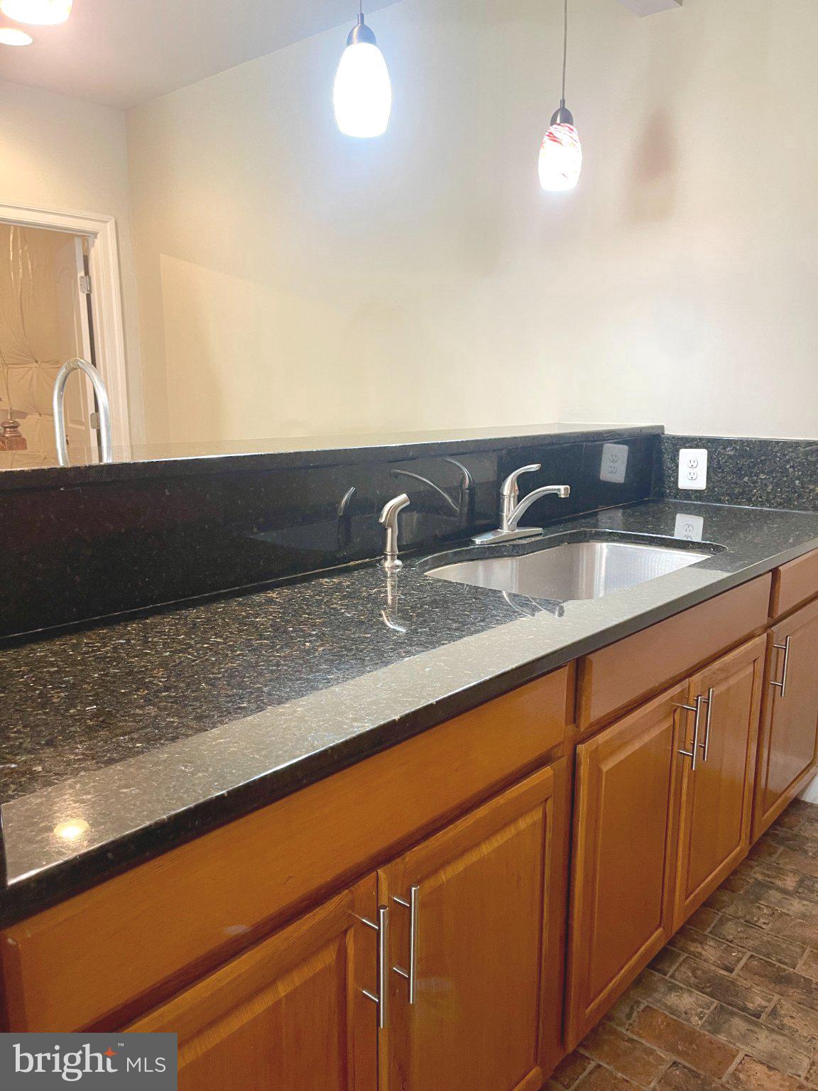 LIBERTY MANOR - Residential