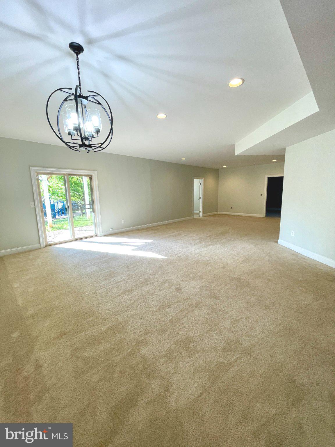 LIBERTY MANOR - Residential