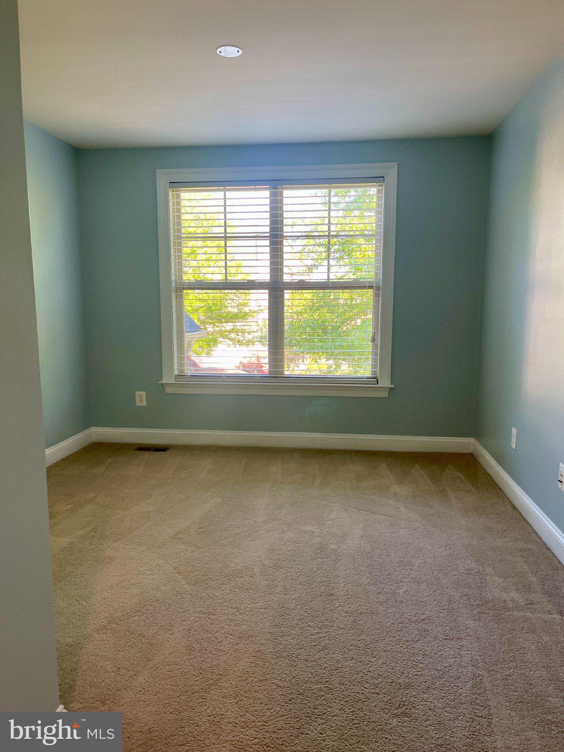 LIBERTY MANOR - Residential