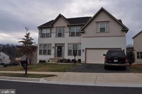 Photo of 5681 Liberty Manor Circle, WOODBRIDGE, VA 22193 (MLS # VAPW2114964)