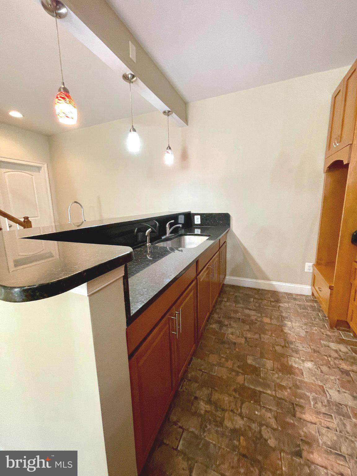 LIBERTY MANOR - Residential