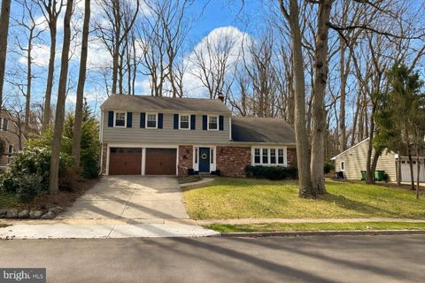 135 BARCROFT DRIVE CHERRY HILL NJ 08034