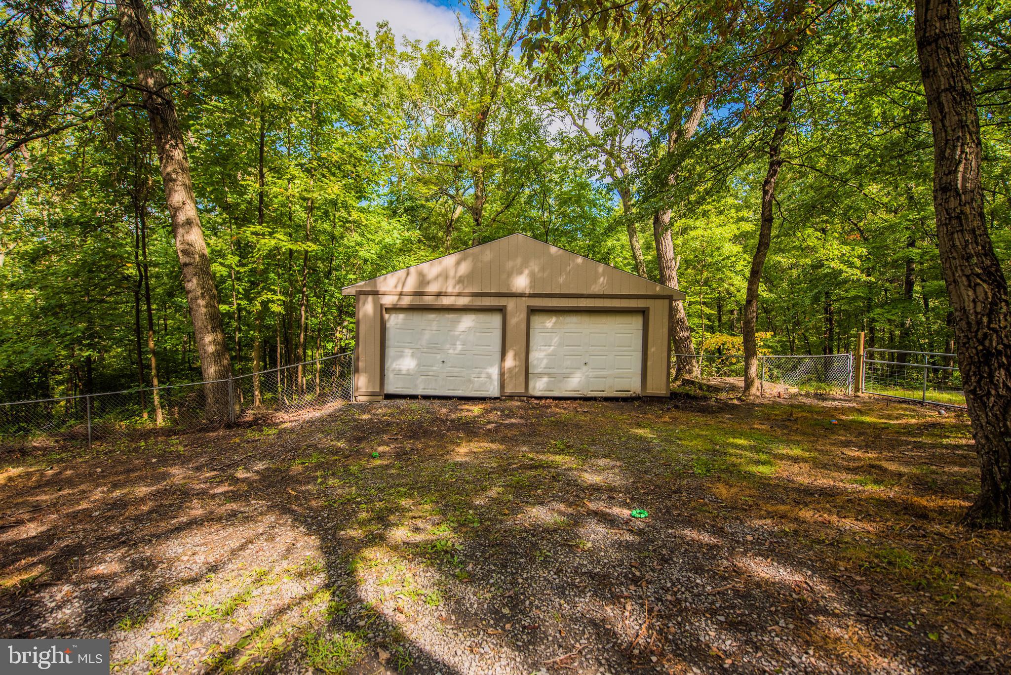 GLENWOOD FOREST - Residential