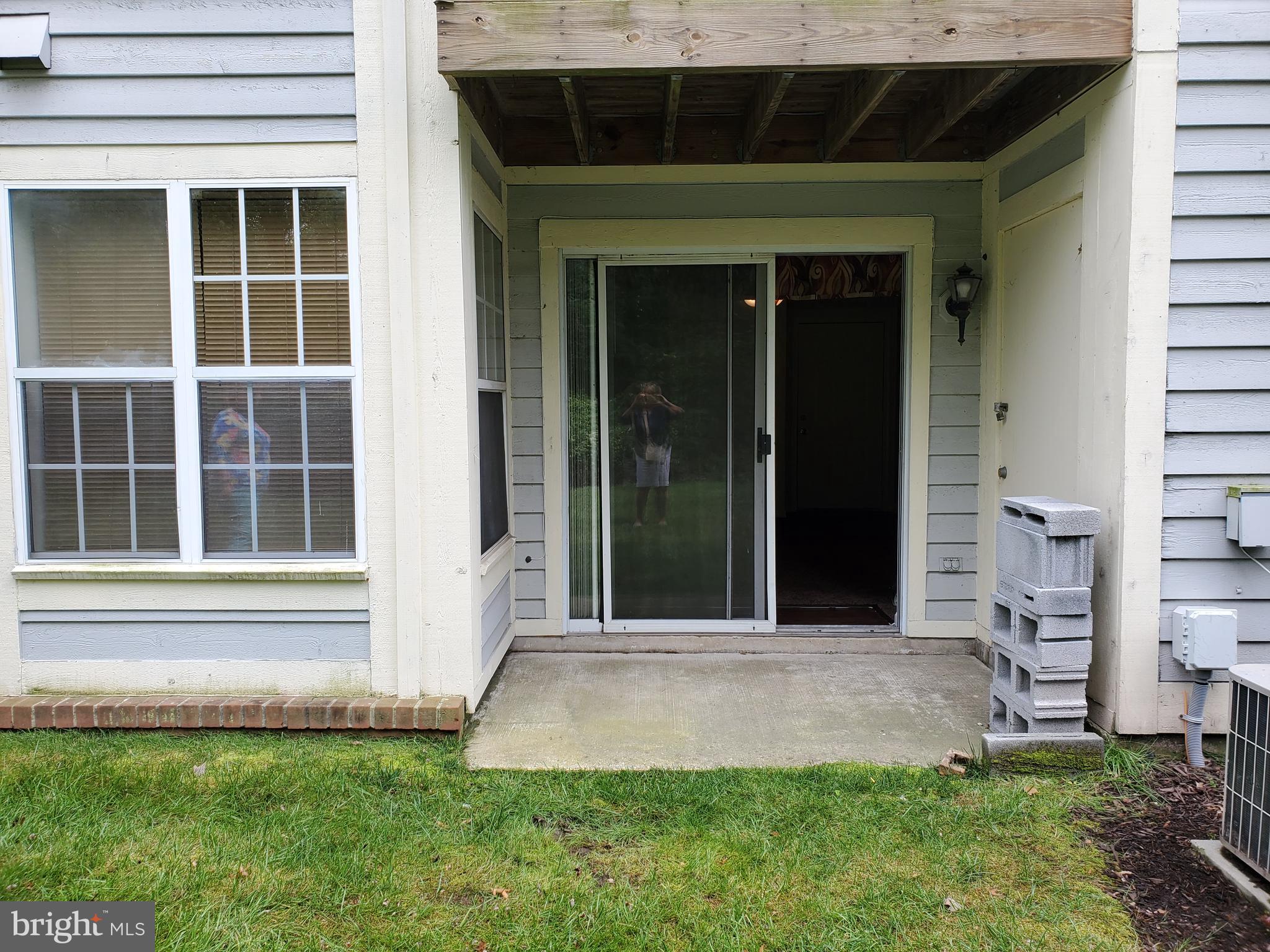 CROMWELL FOUNTAIN - Residential