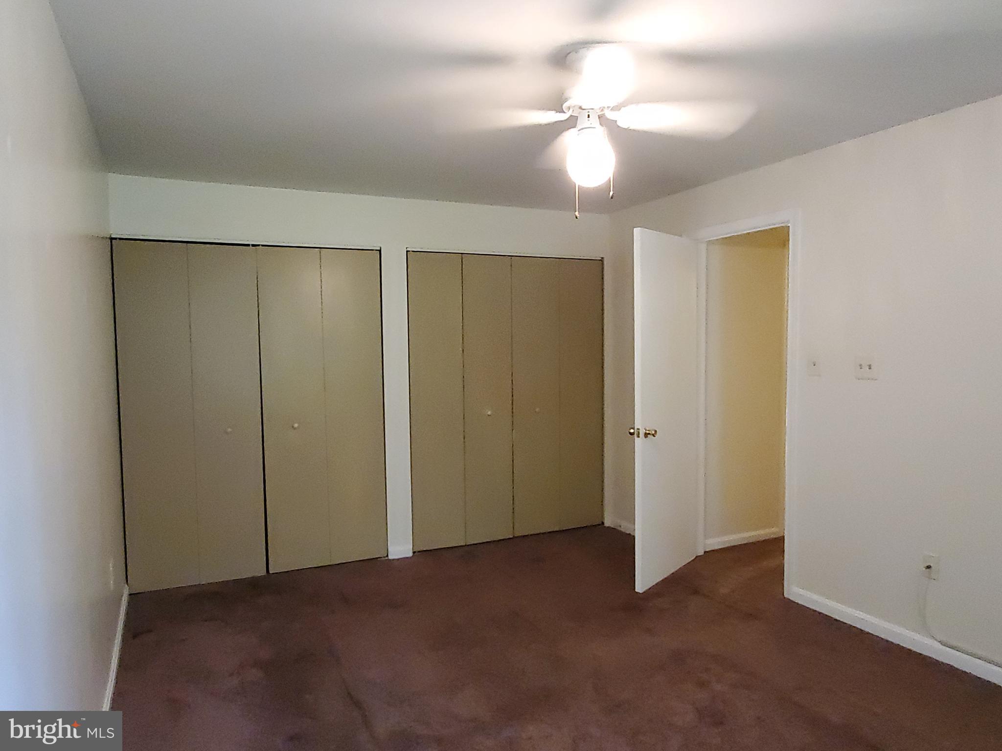 CROMWELL FOUNTAIN - Residential