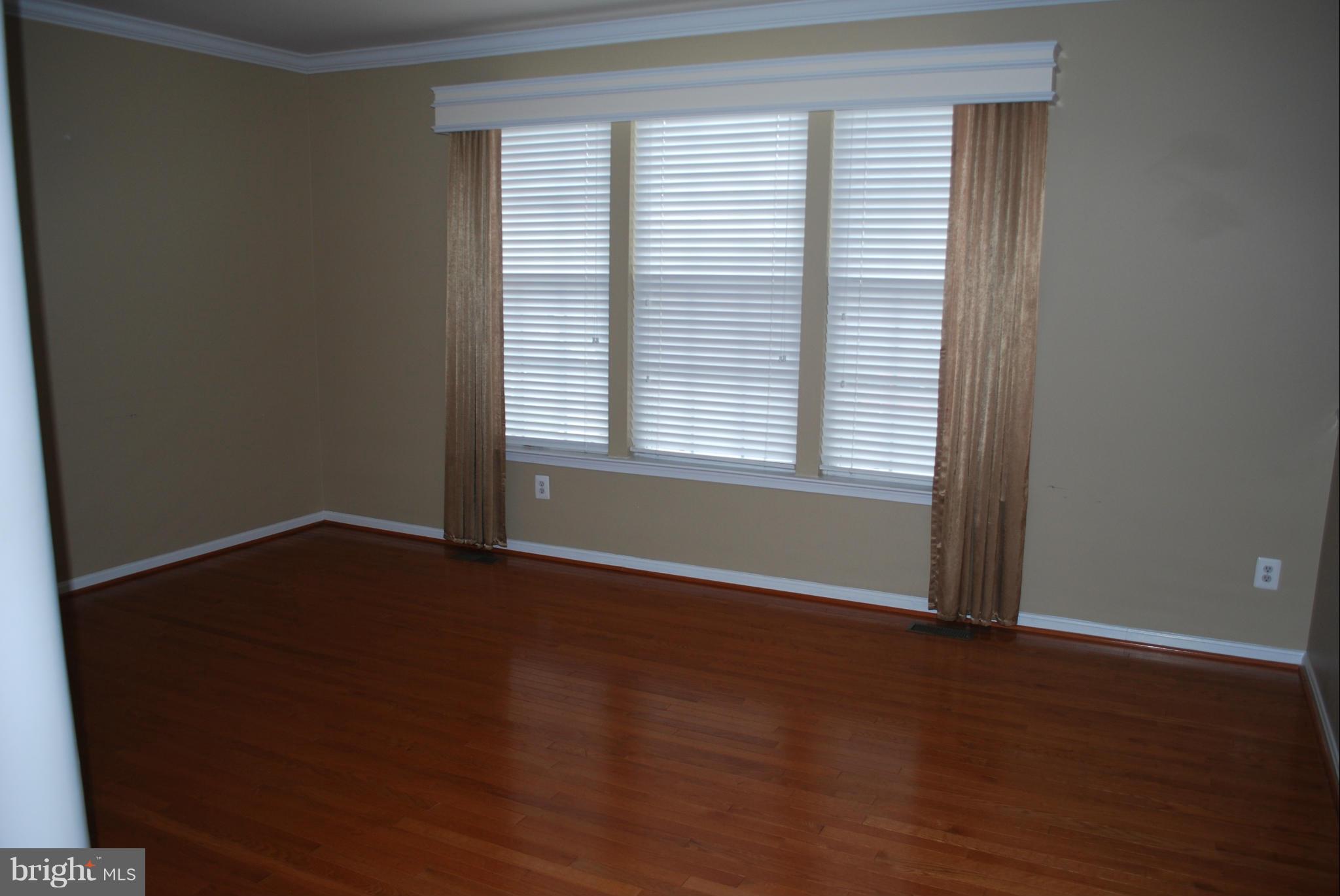 INDEPENDENCE/UNIV VLG - Residential Lease