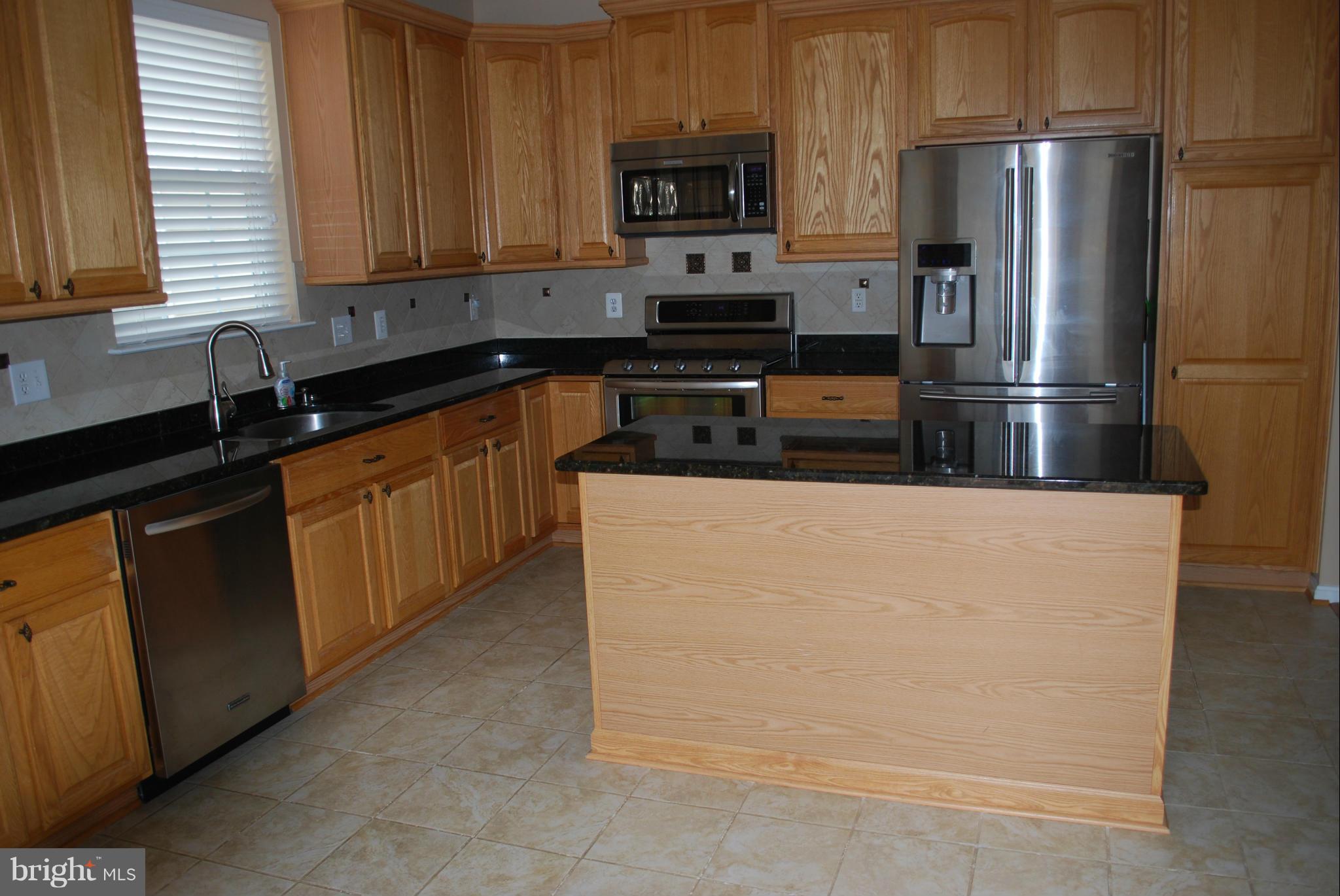 INDEPENDENCE/UNIV VLG - Residential Lease