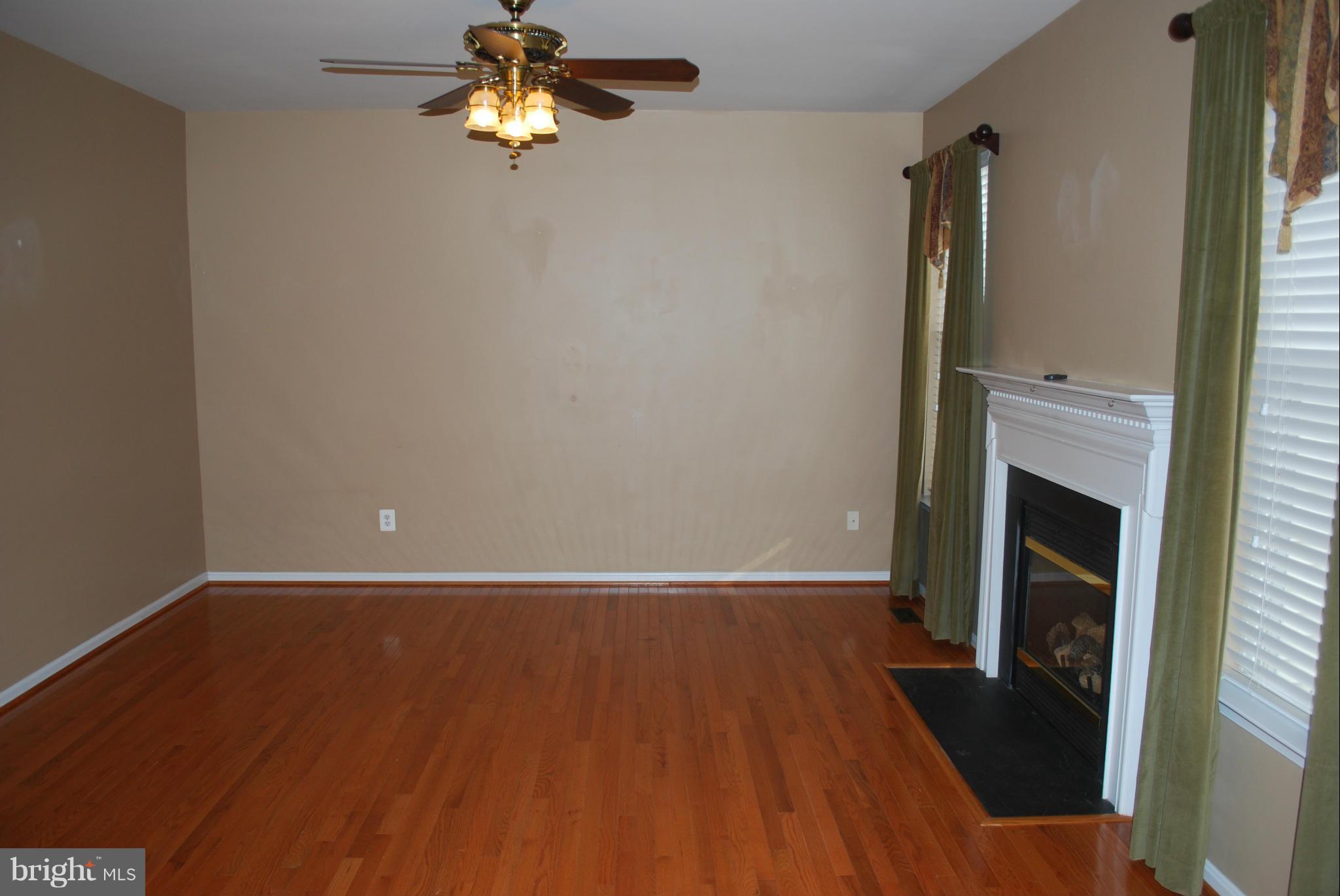 INDEPENDENCE/UNIV VLG - Residential Lease