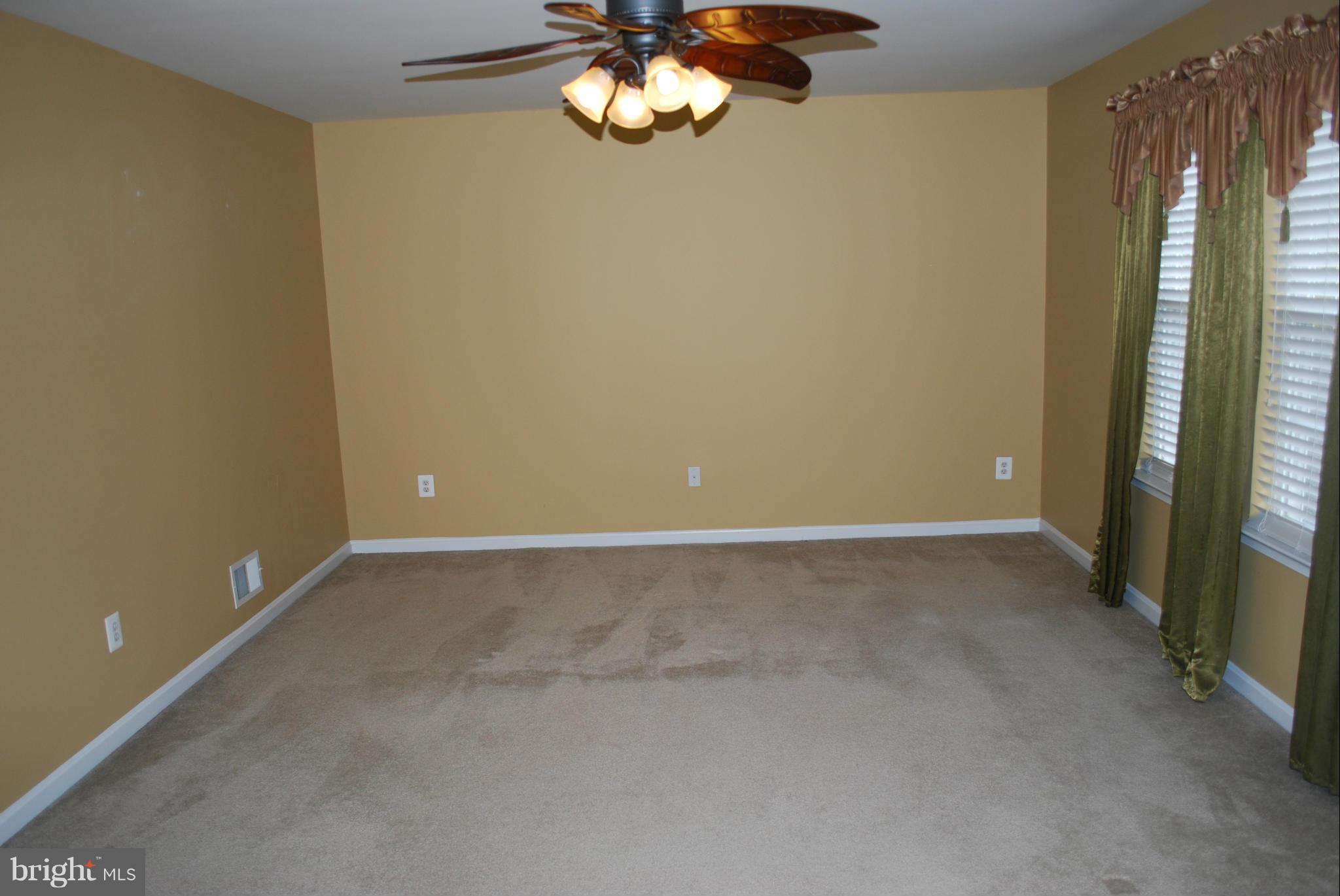 INDEPENDENCE/UNIV VLG - Residential Lease