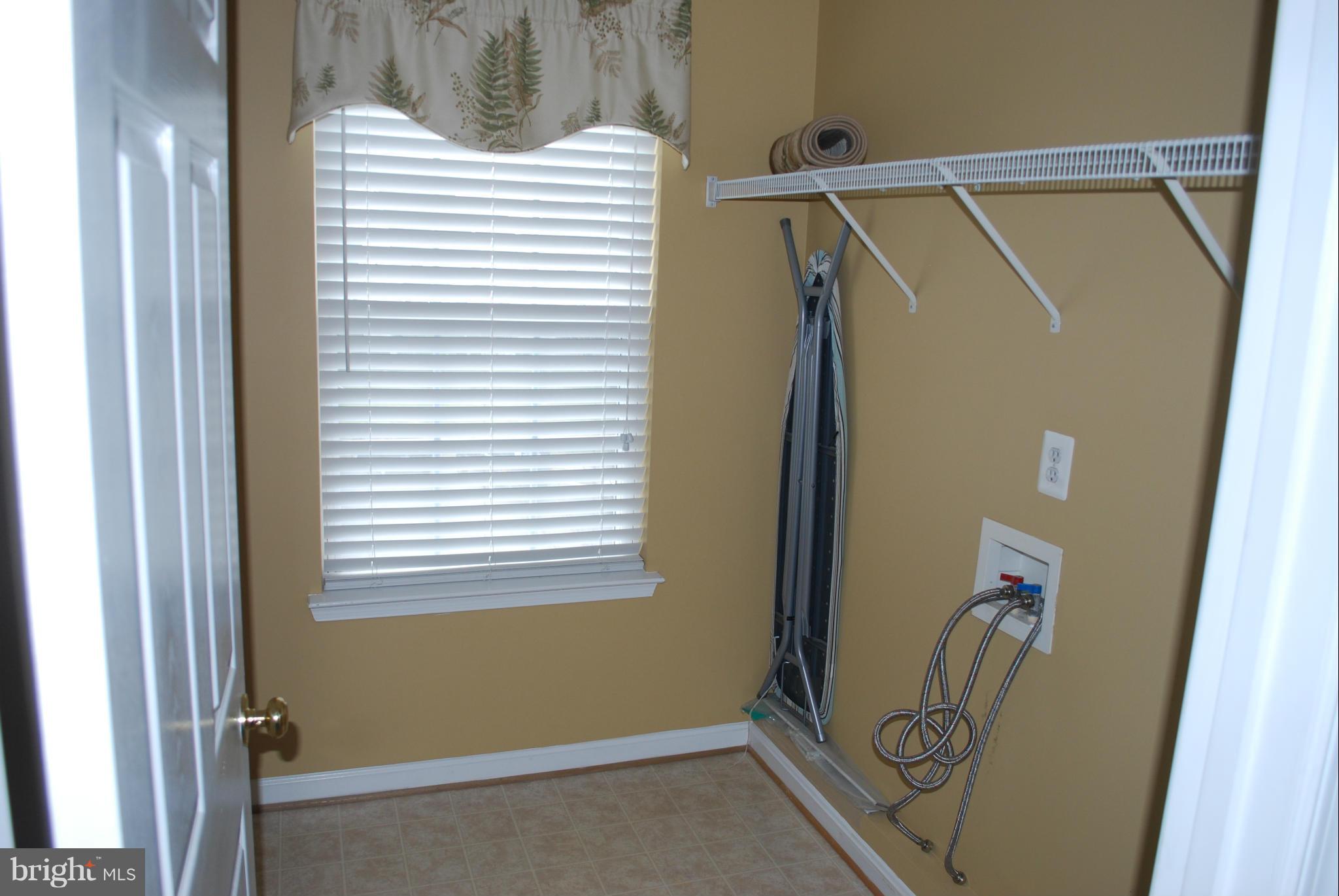 INDEPENDENCE/UNIV VLG - Residential Lease