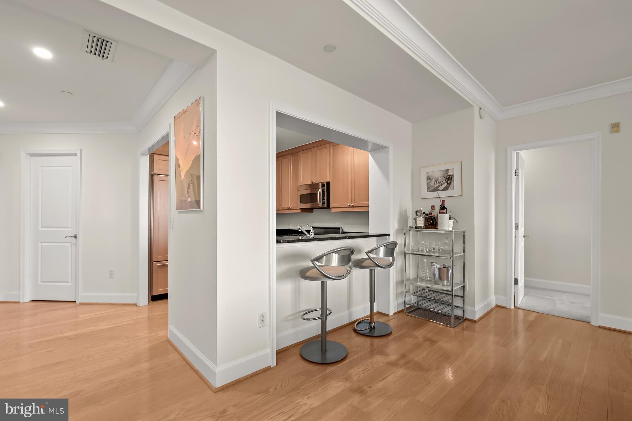 WEST END - Residential