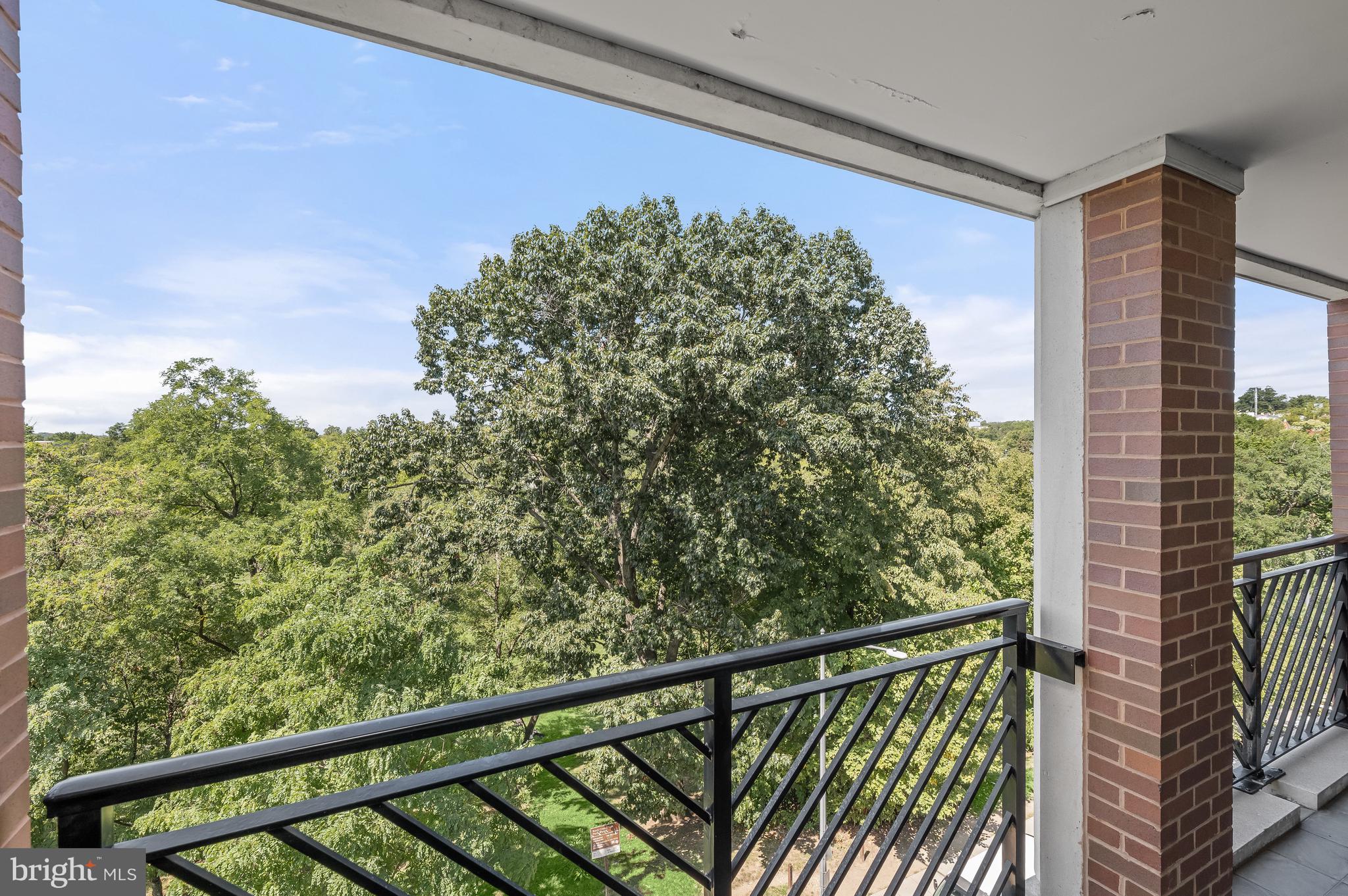 WEST END - Residential