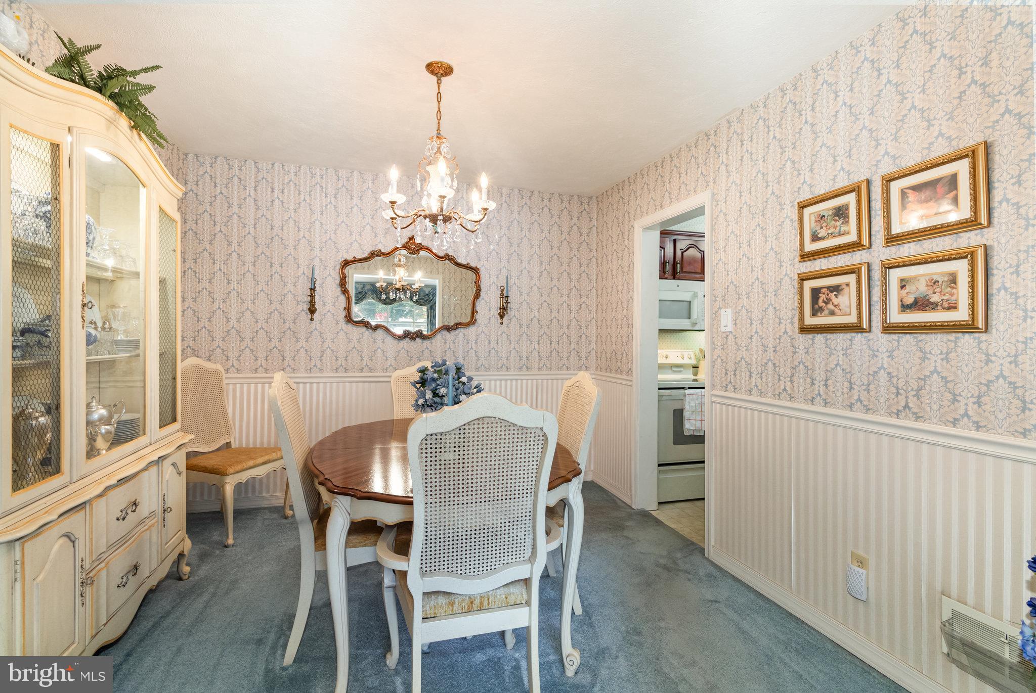 HIGHLAND VILLAGE - Residential