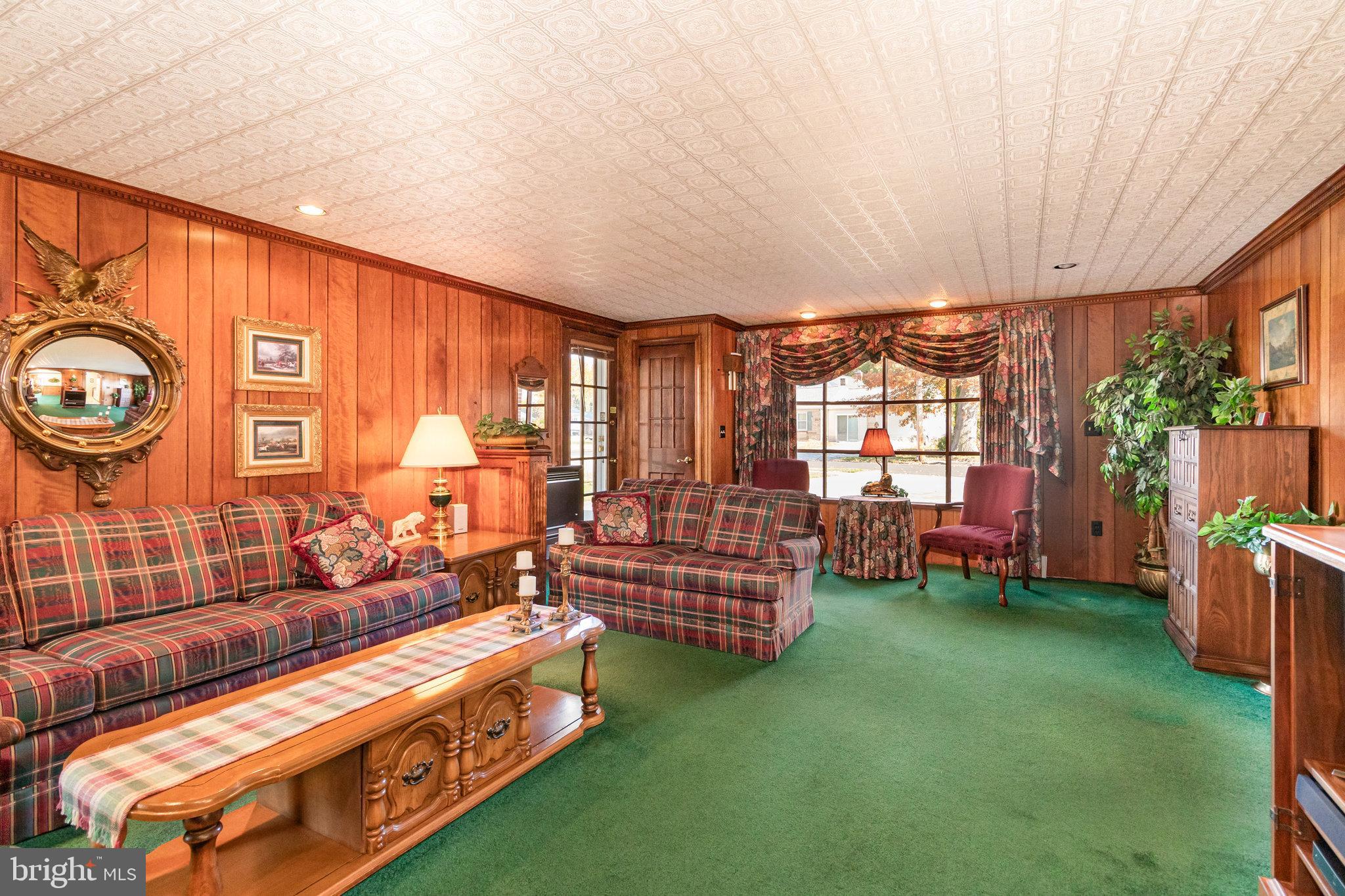 HIGHLAND VILLAGE - Residential