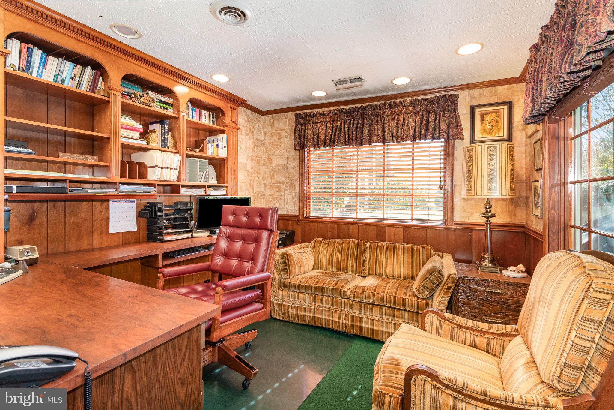 HIGHLAND VILLAGE - Residential