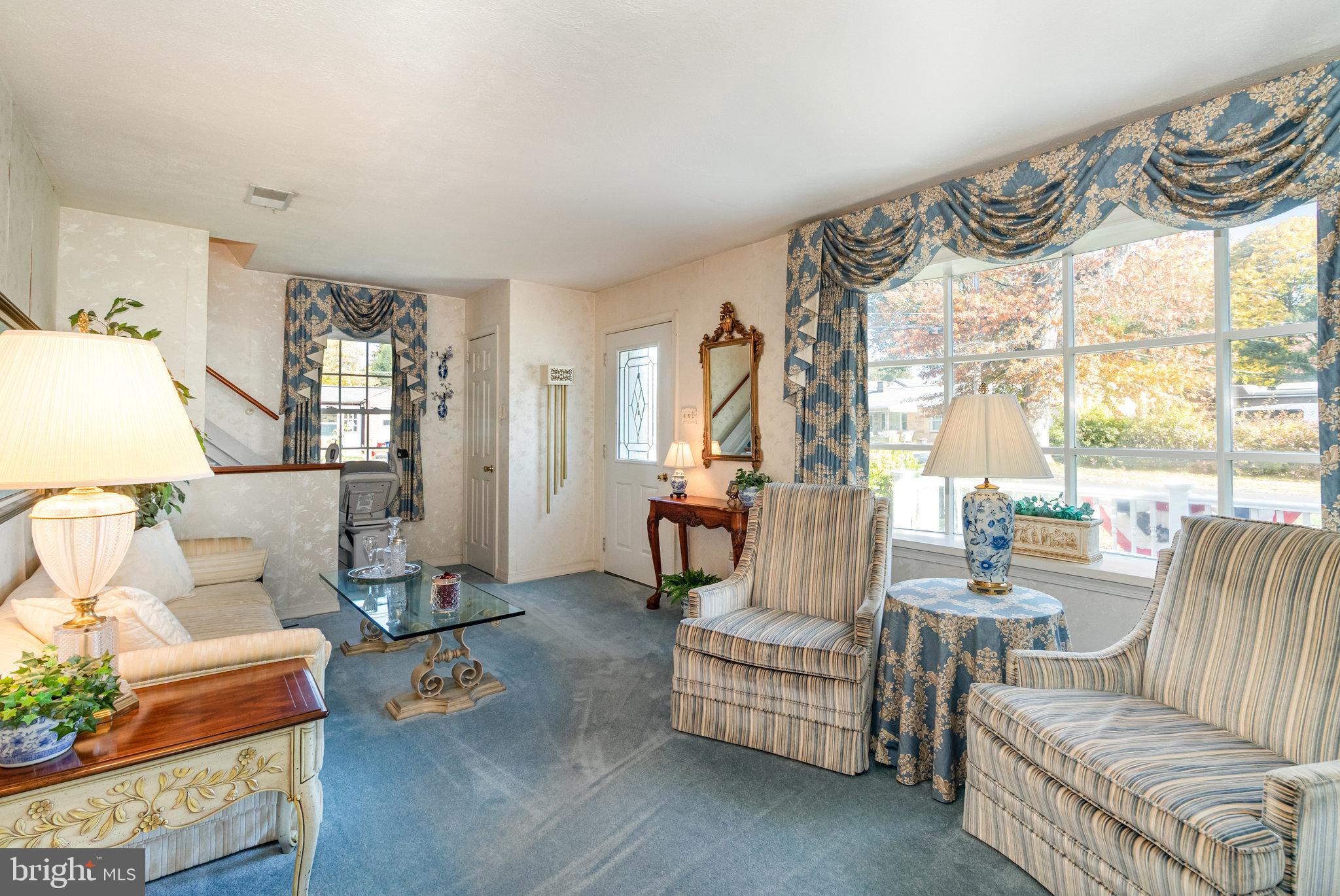 HIGHLAND VILLAGE - Residential