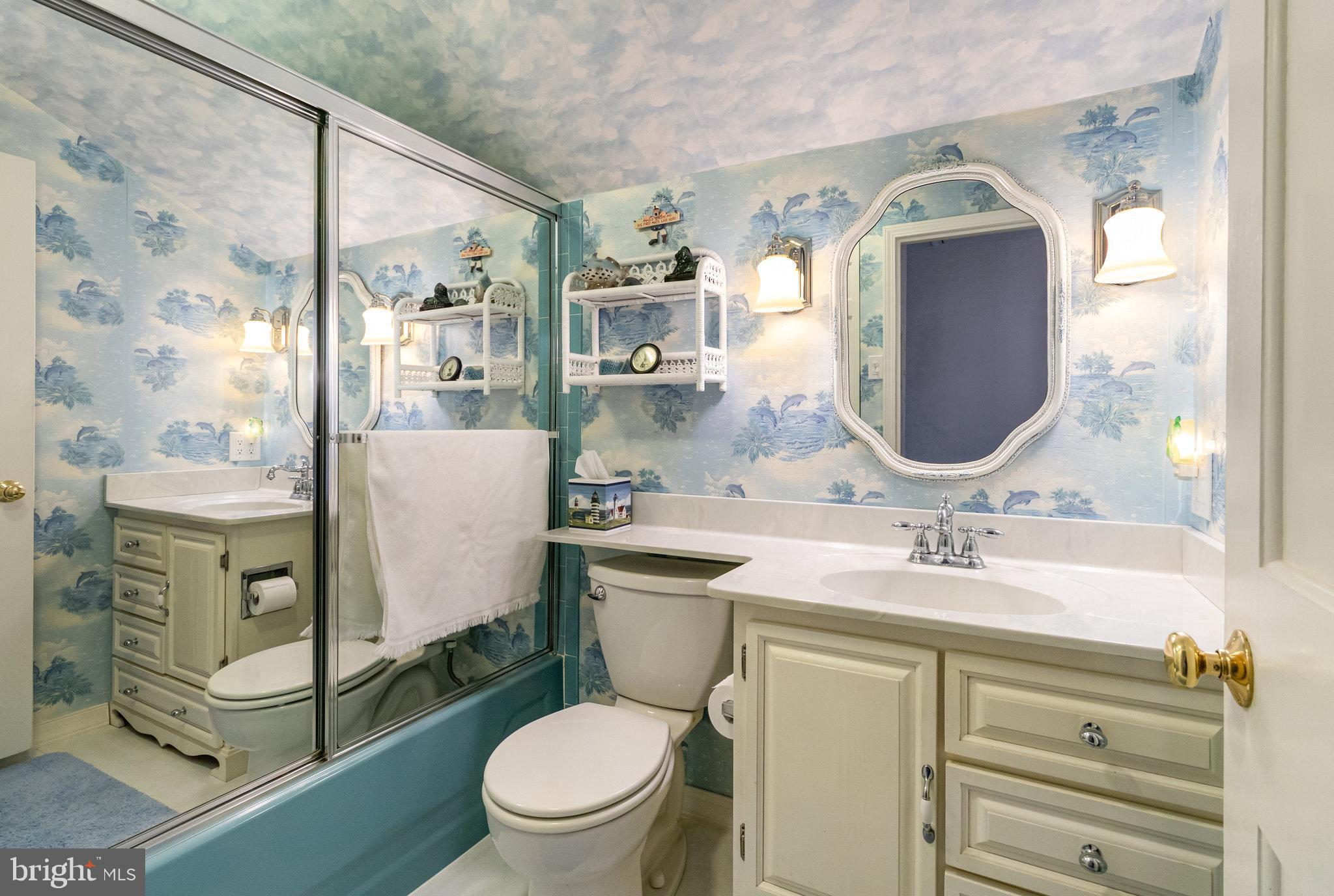 HIGHLAND VILLAGE - Residential