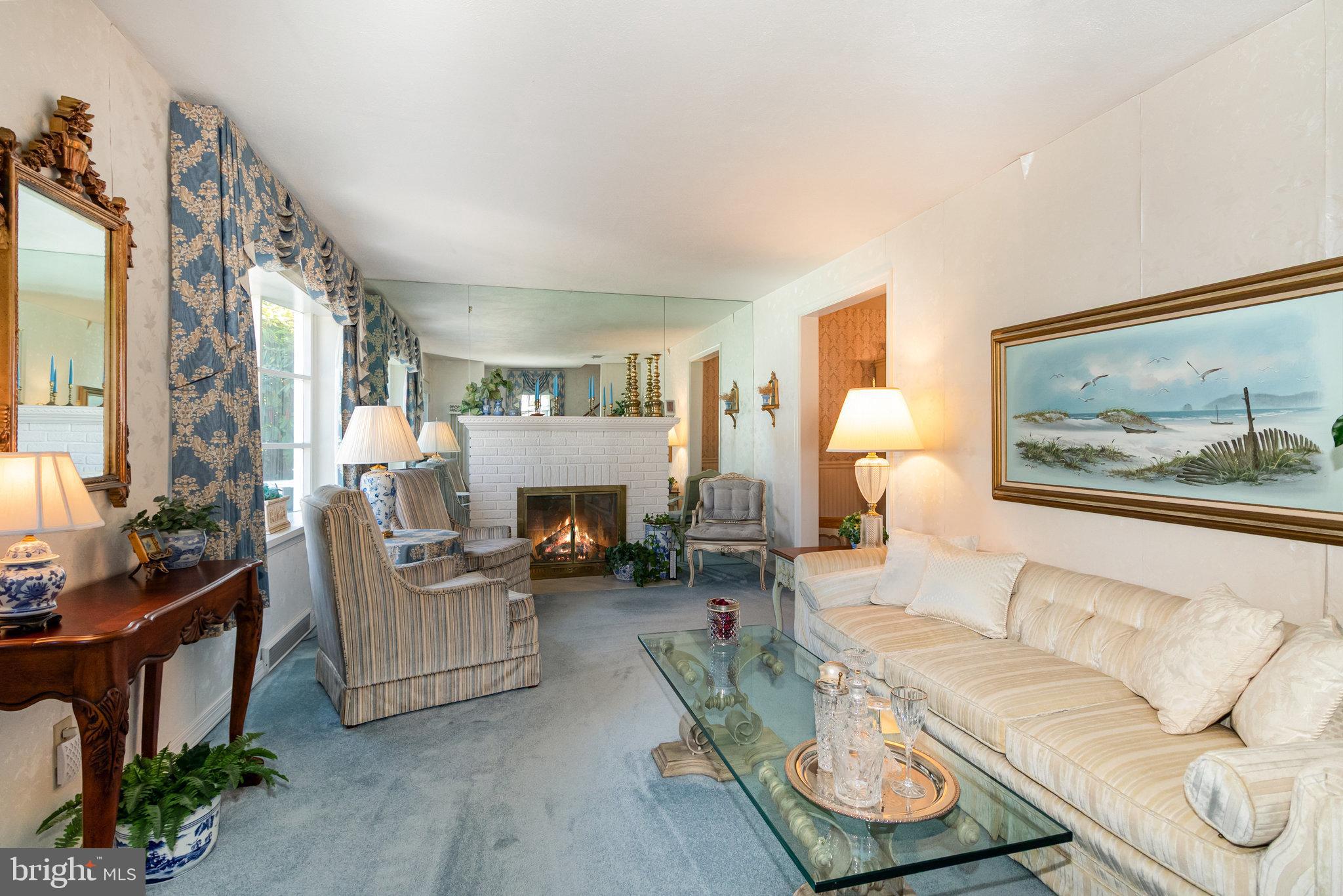 HIGHLAND VILLAGE - Residential