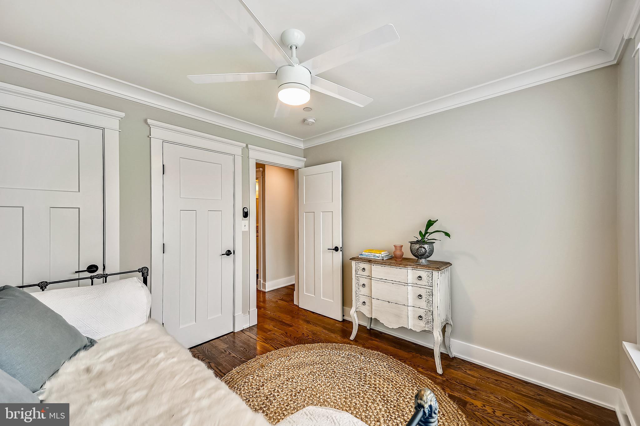 MURRAY HILL - Residential