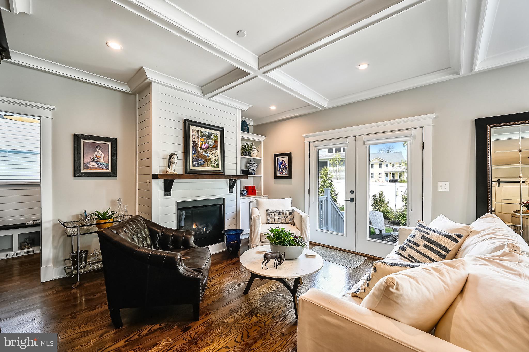 MURRAY HILL - Residential