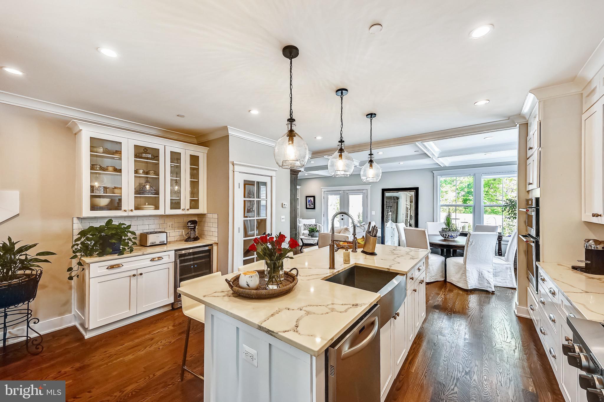 MURRAY HILL - Residential