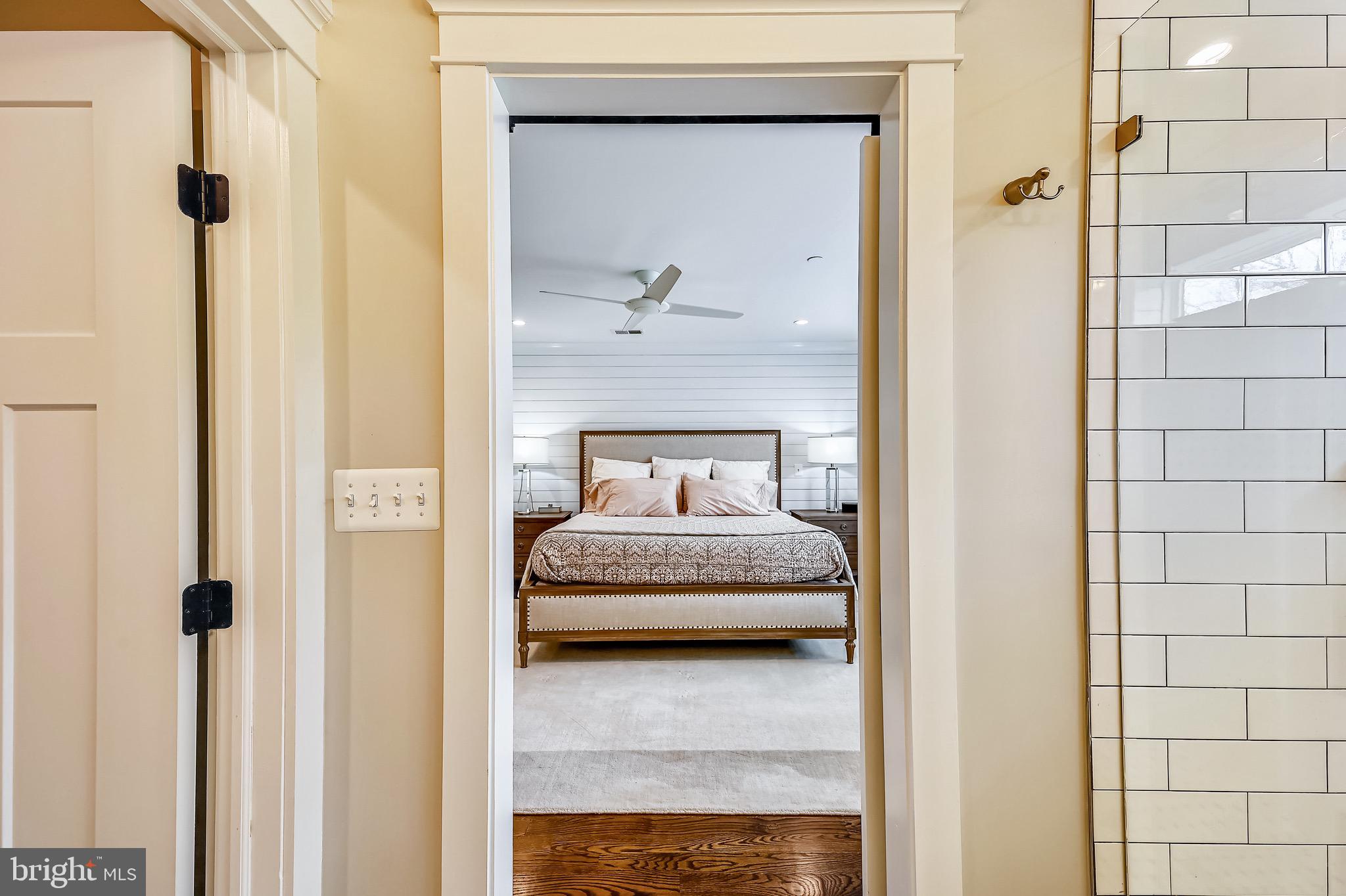 MURRAY HILL - Residential