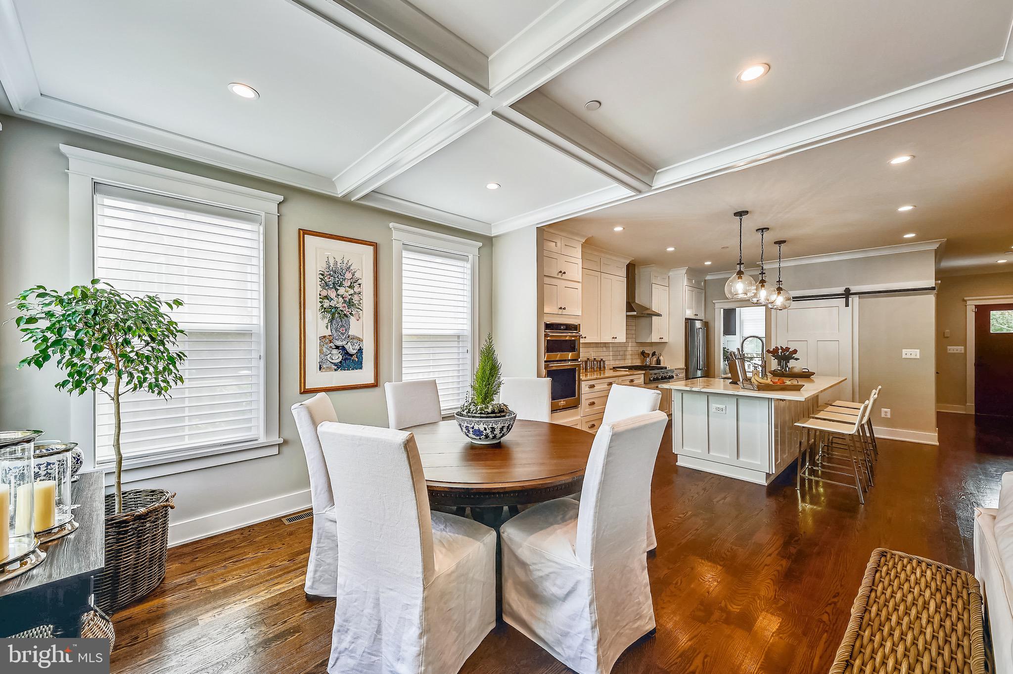 MURRAY HILL - Residential