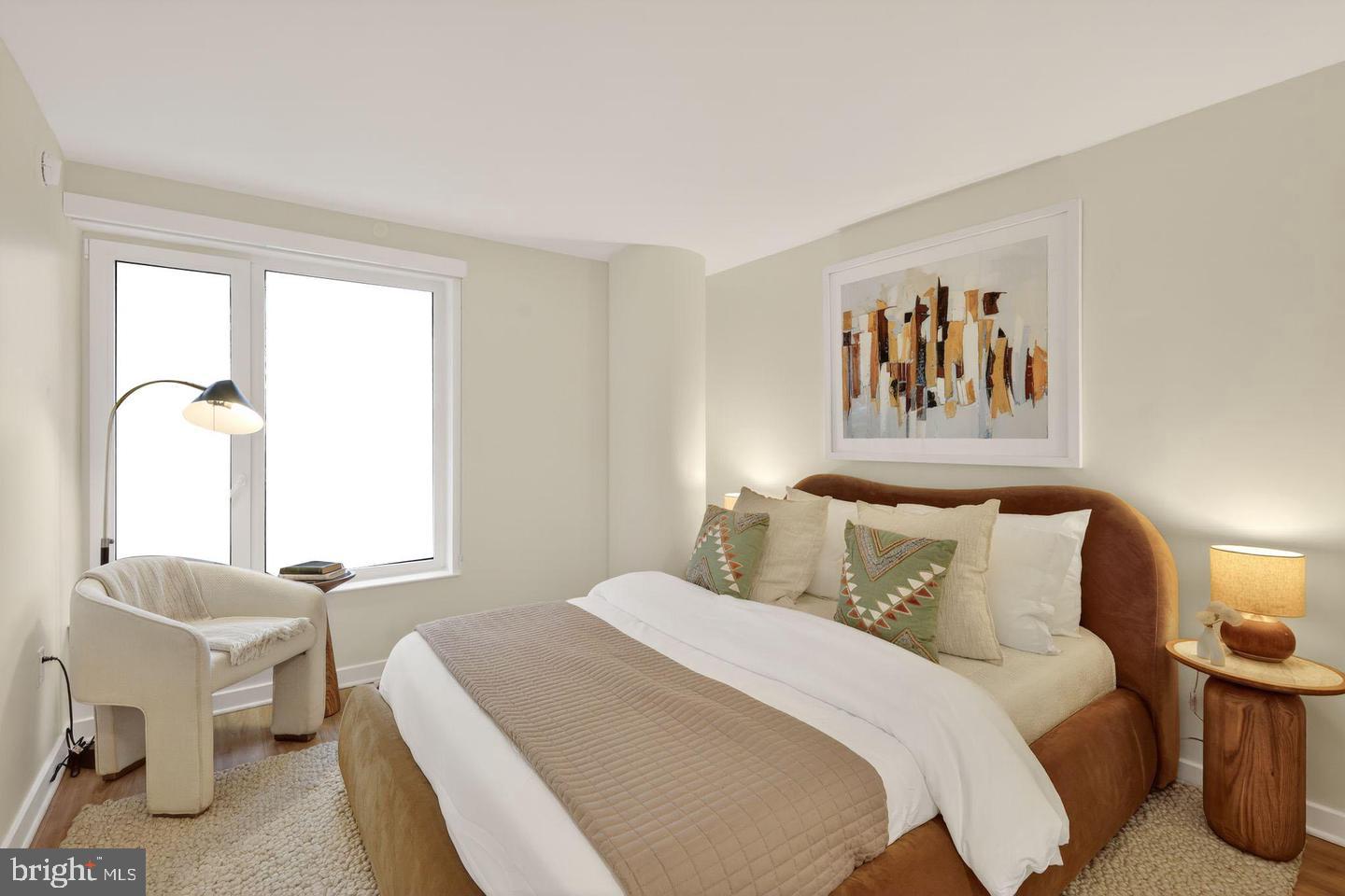 5300 WISCONSIN AVENUE NW TH8/VARIES