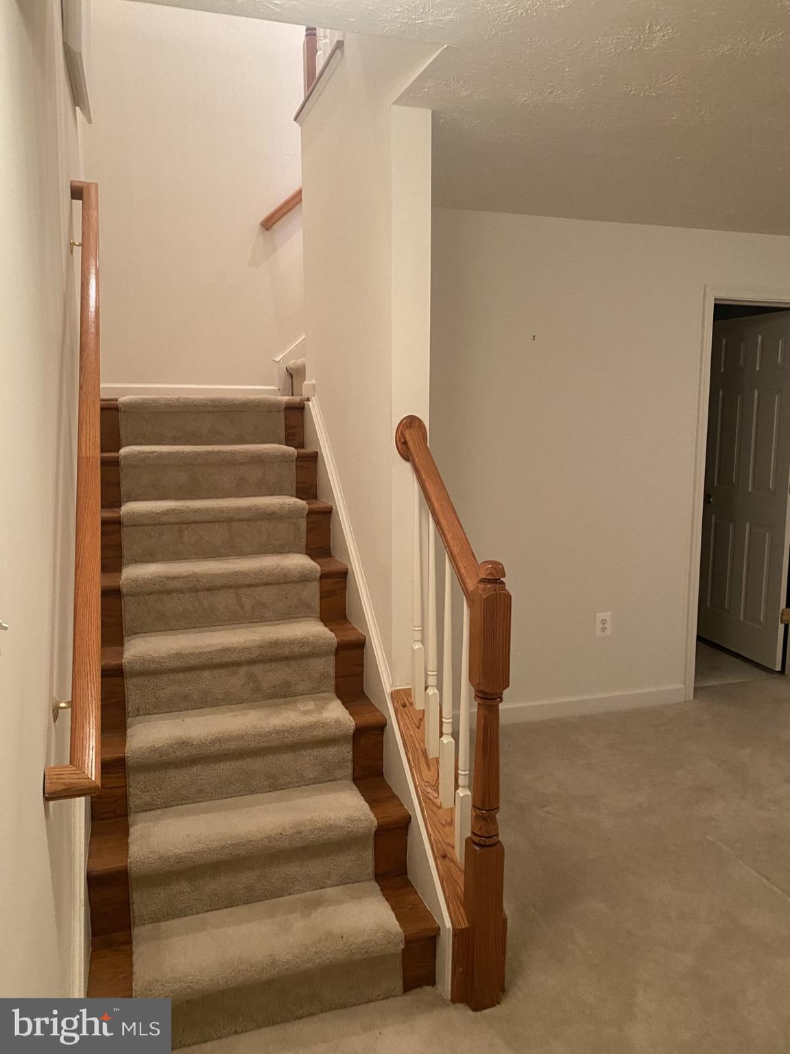 NORTH ROCK - Residential Lease