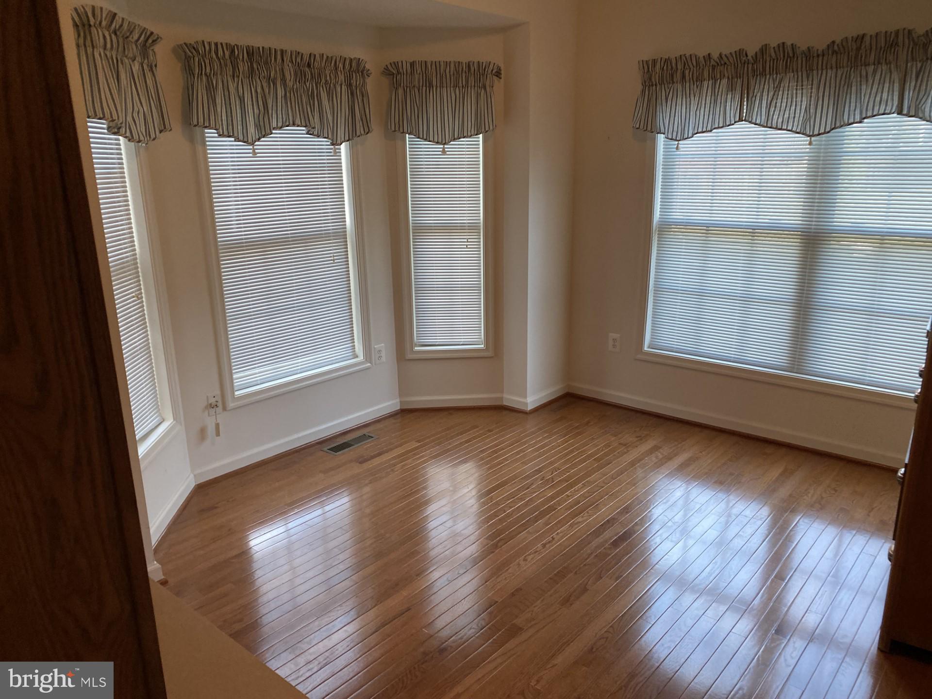 NORTH ROCK - Residential Lease