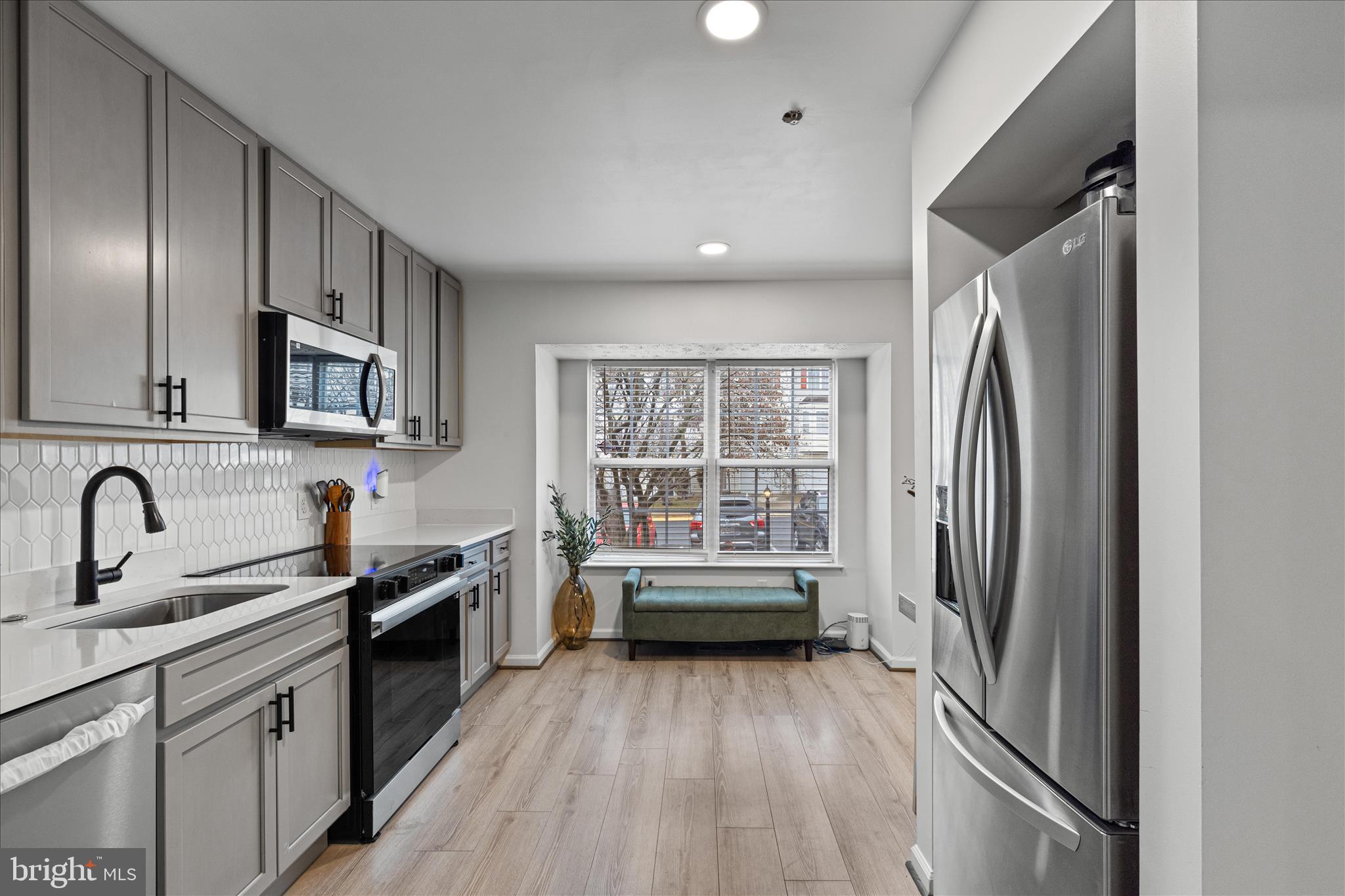 SOUTH HAMPTON SUB - Residential