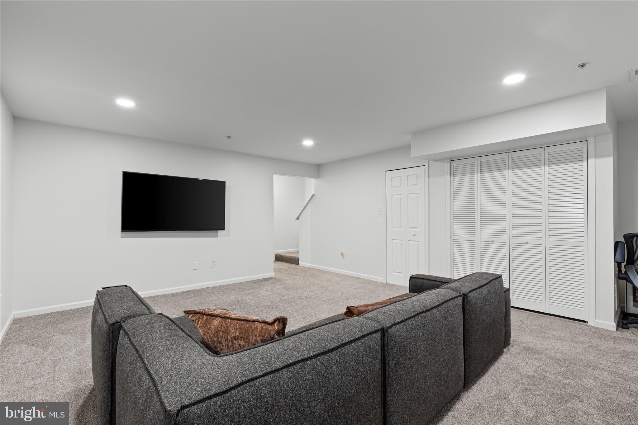 SOUTH HAMPTON SUB - Residential