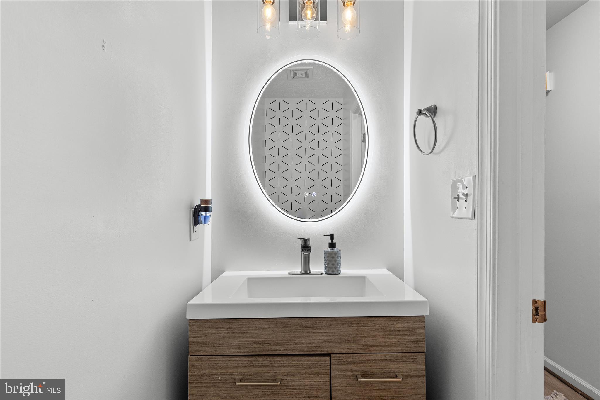 SOUTH HAMPTON SUB - Residential