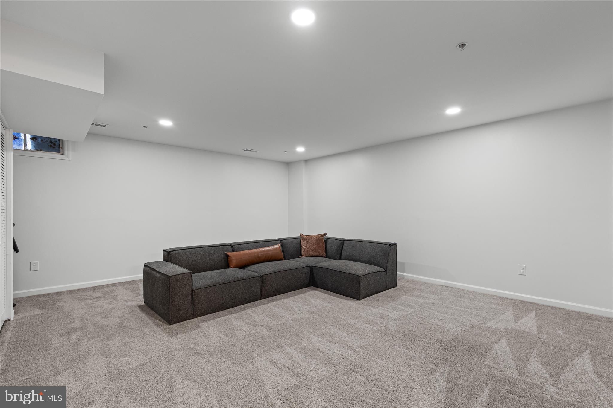 SOUTH HAMPTON SUB - Residential