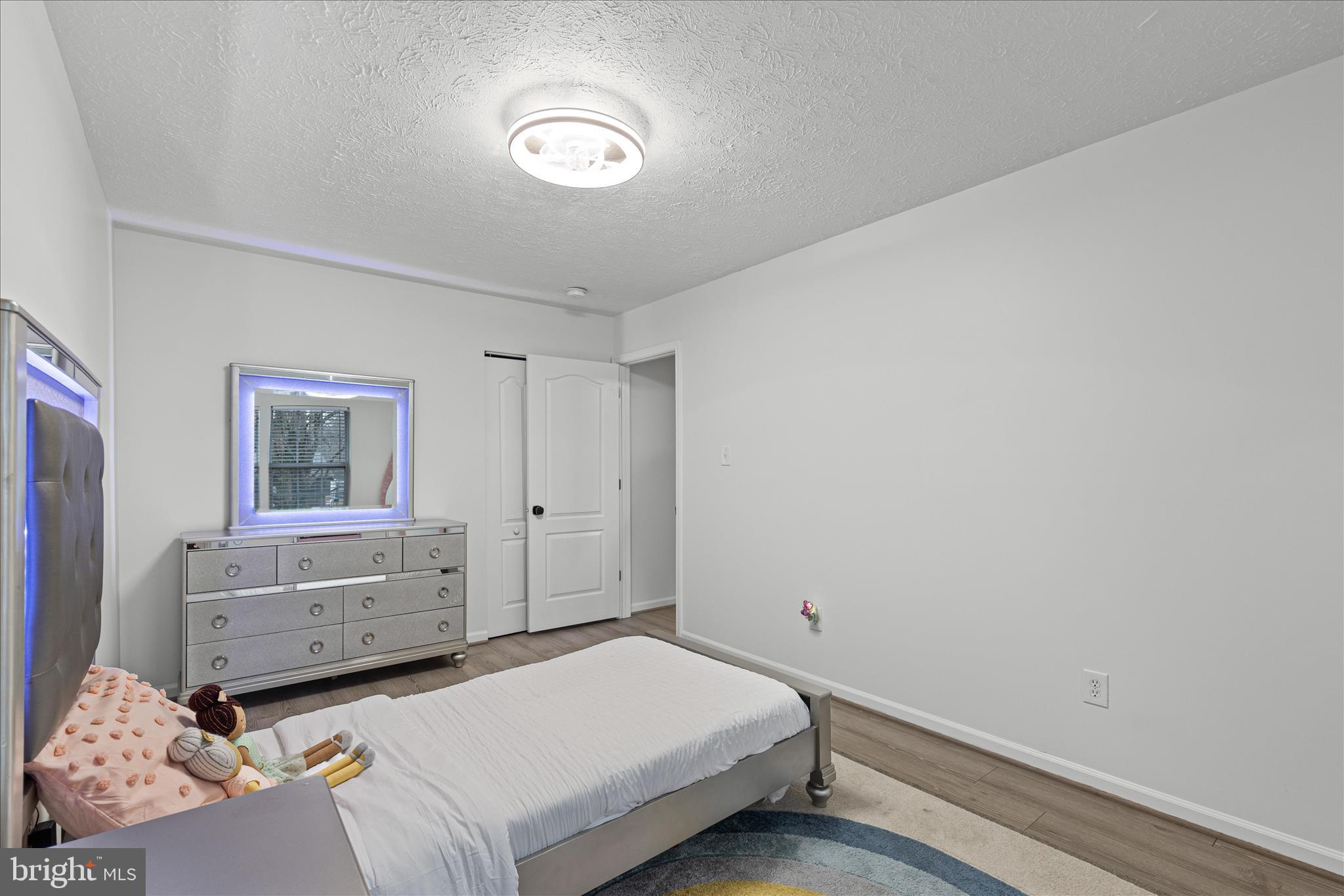 SOUTH HAMPTON SUB - Residential