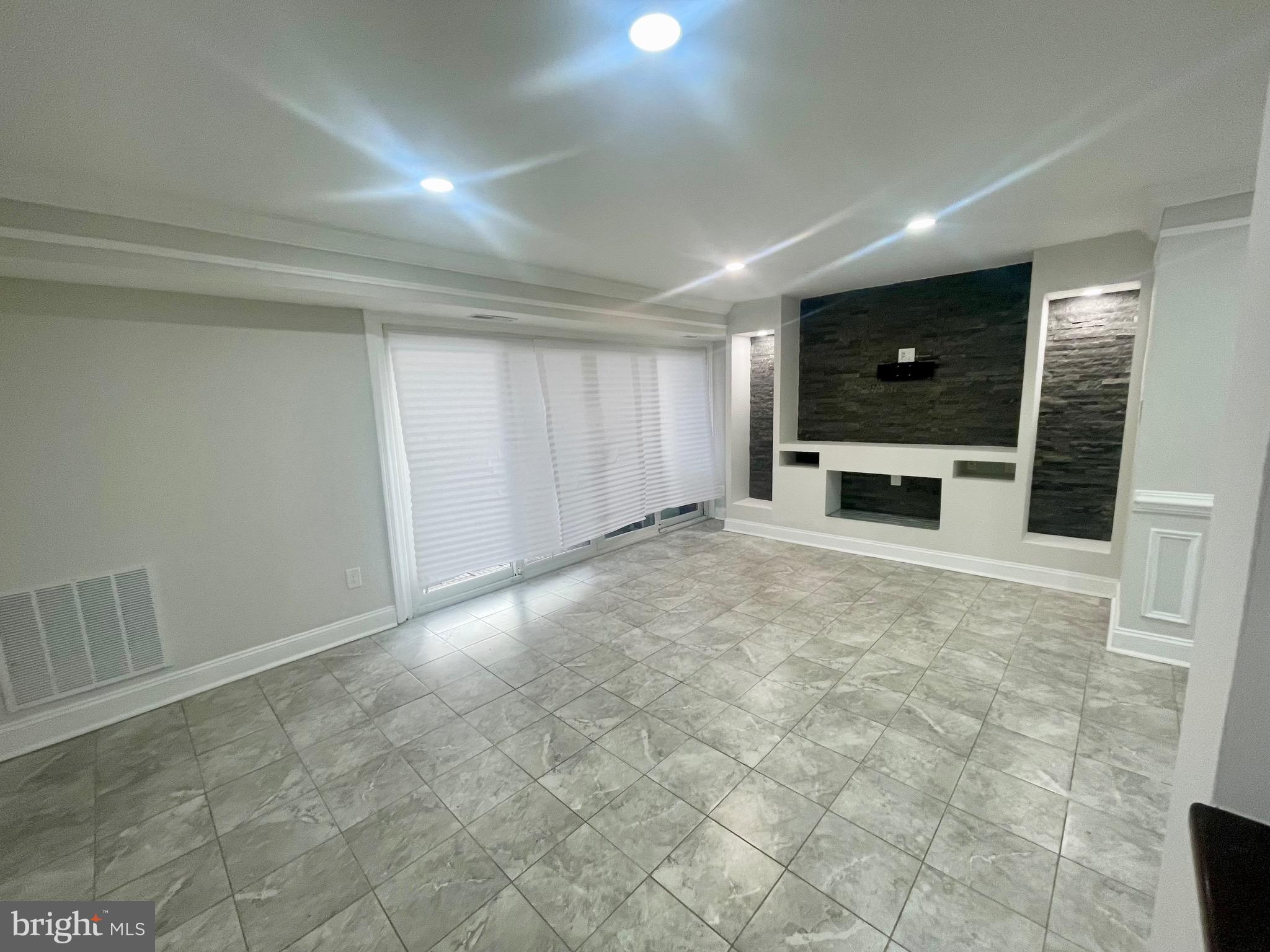 6018 WESTCHESTER PARK DRIVE T1