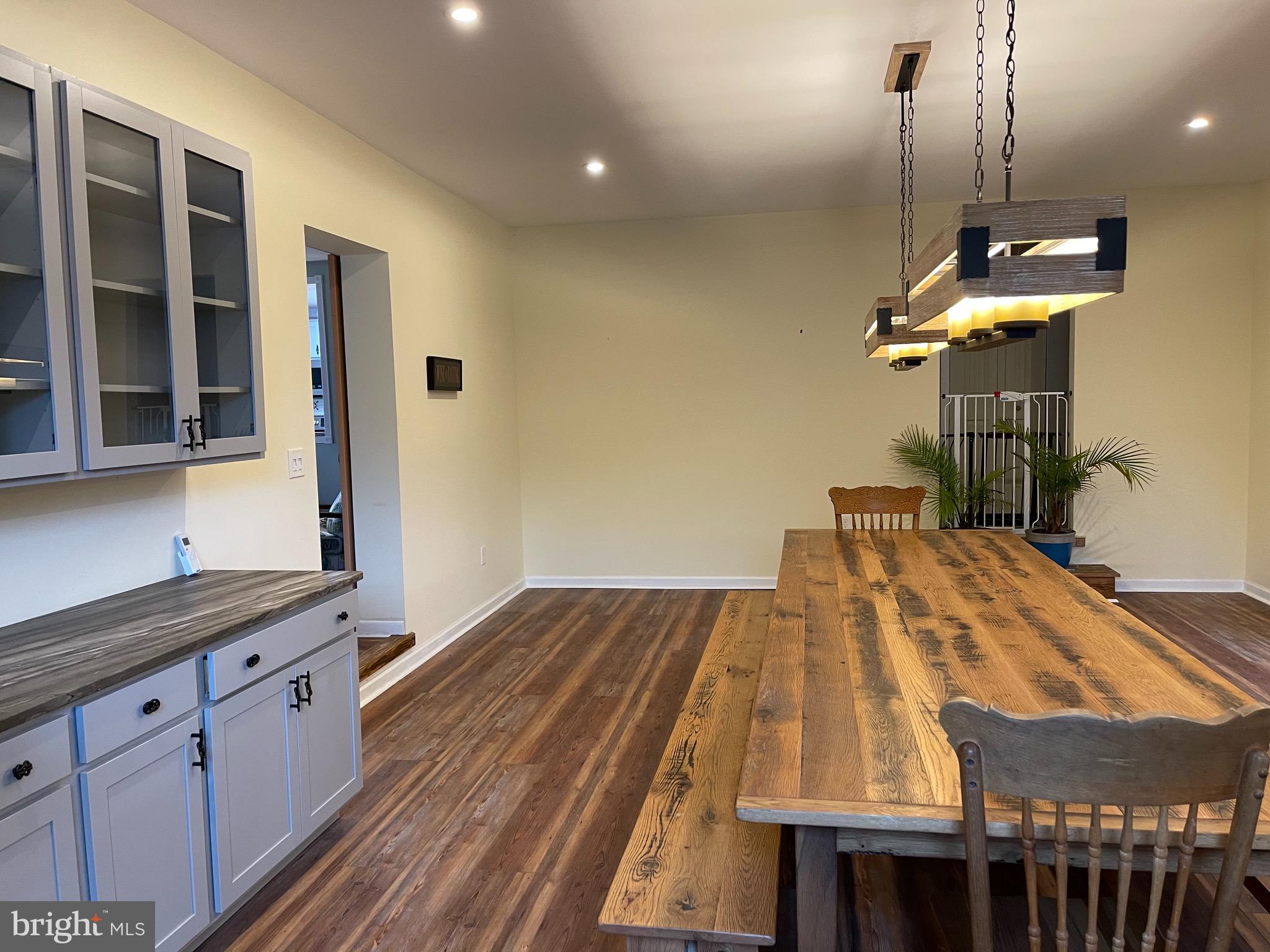 BAY HARBOUR I II III - Residential