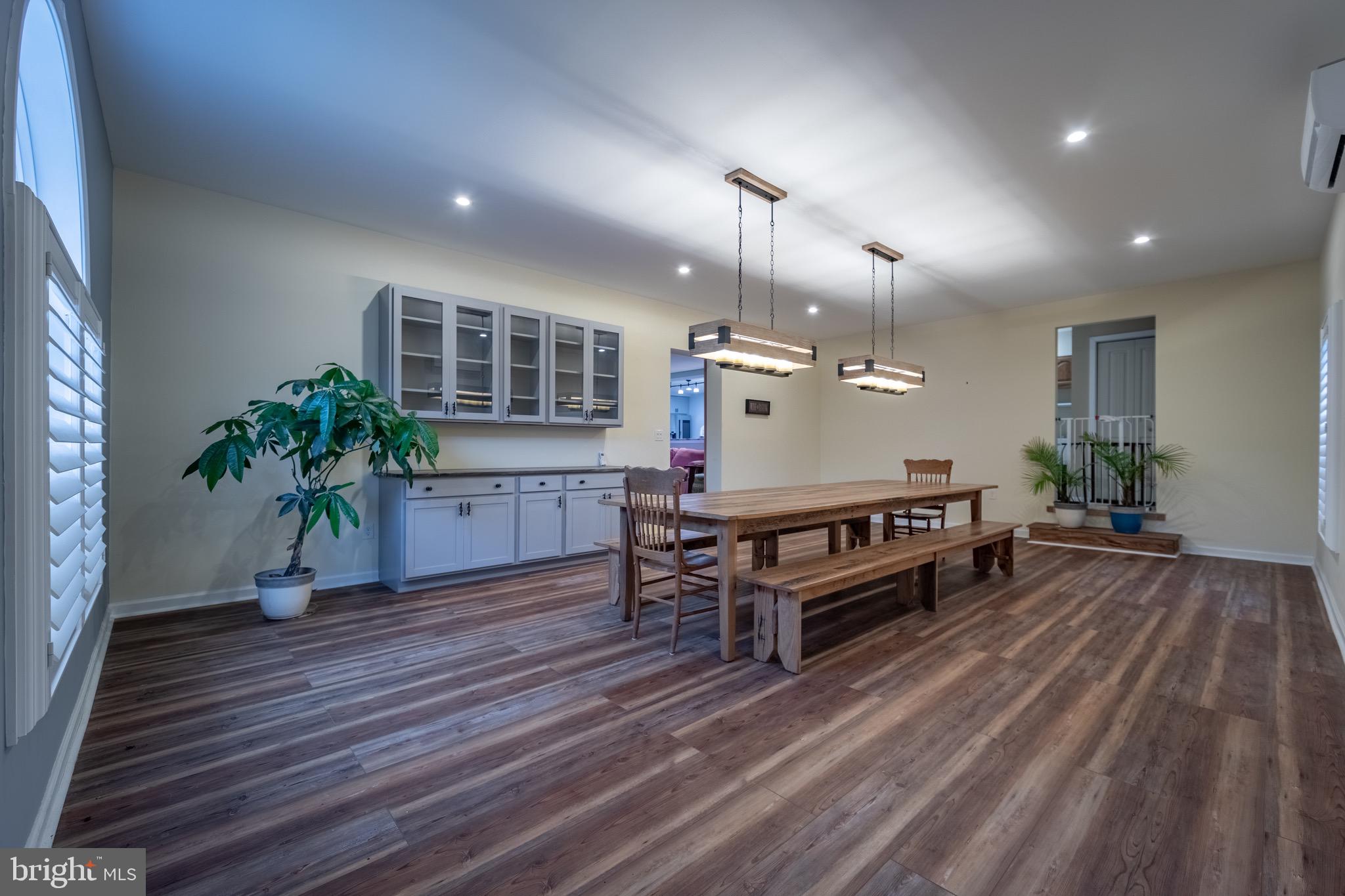 BAY HARBOUR I II III - Residential