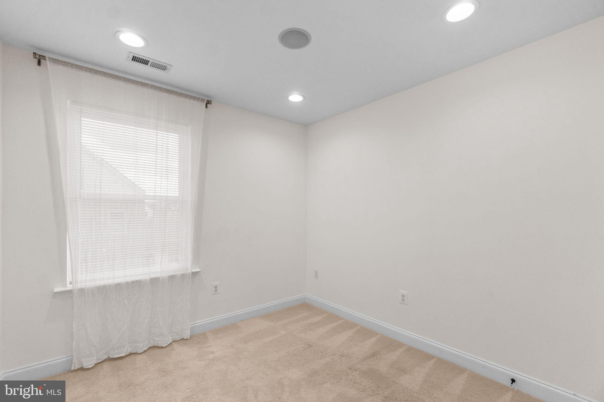 NORTH MARKET - Residential Lease